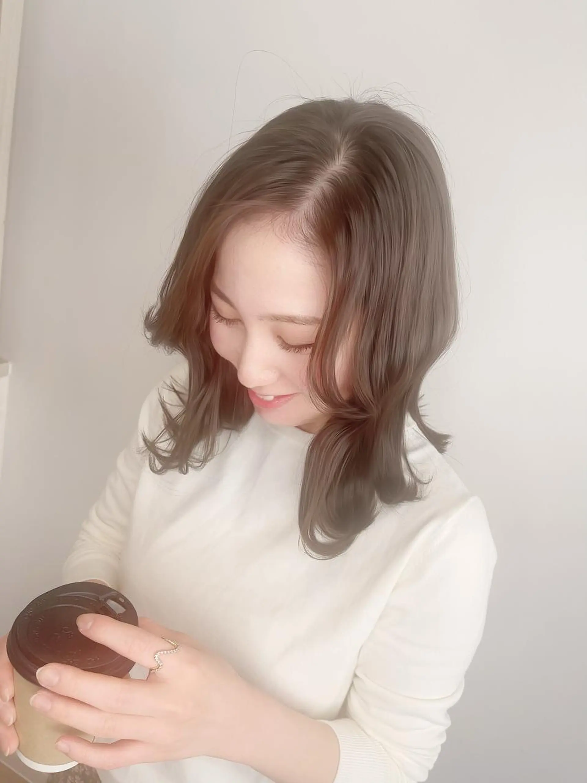 ミディアム カラー ヘアカラー トリートメント emi/髪質改善/ 韓国風/艶カラーのヘアスタイル