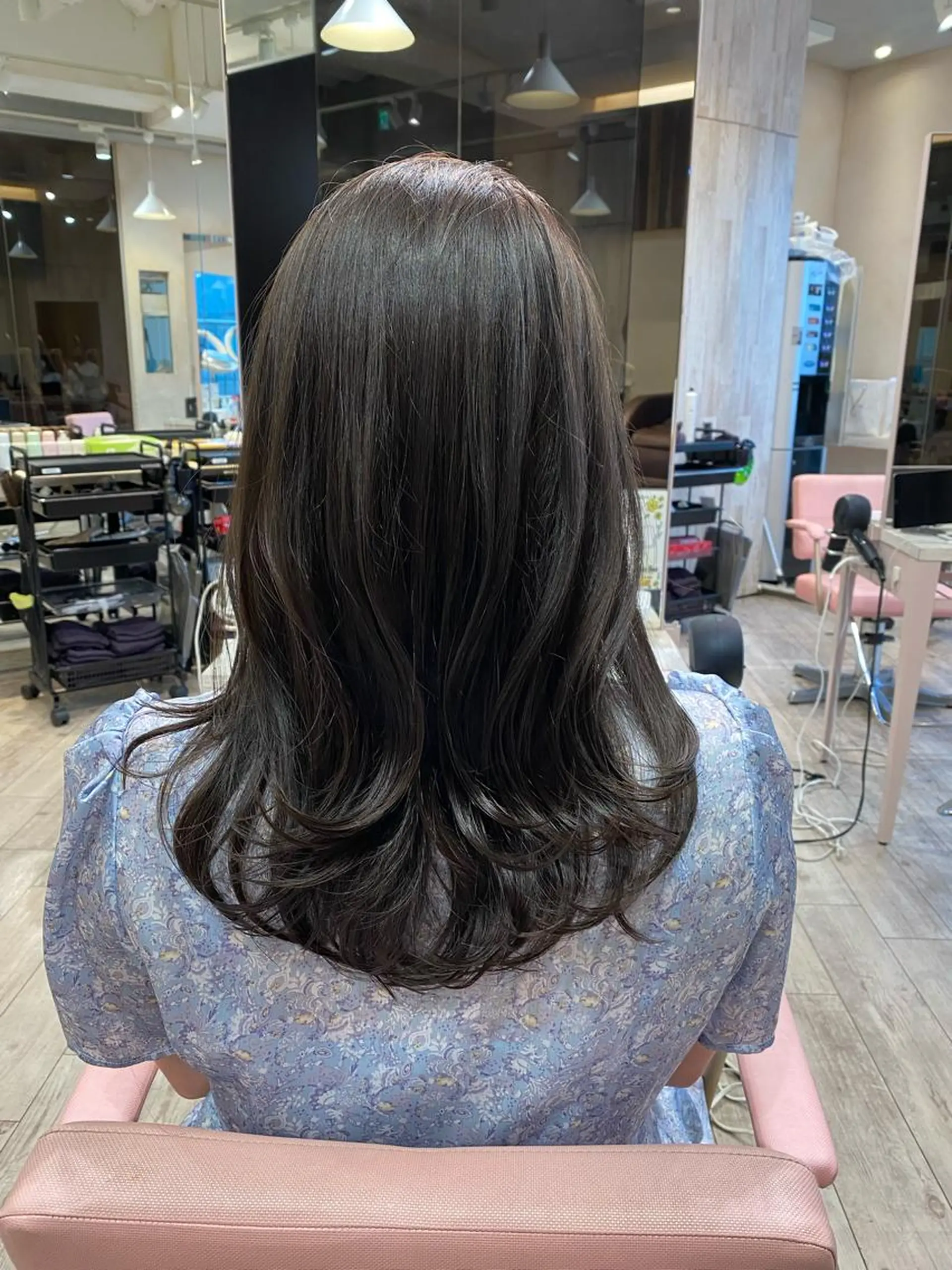 ロング カラー カット ヘアカラー トリートメント 顔まわりカット🌟 くびれヘア/寺門遥輝のヘアスタイル