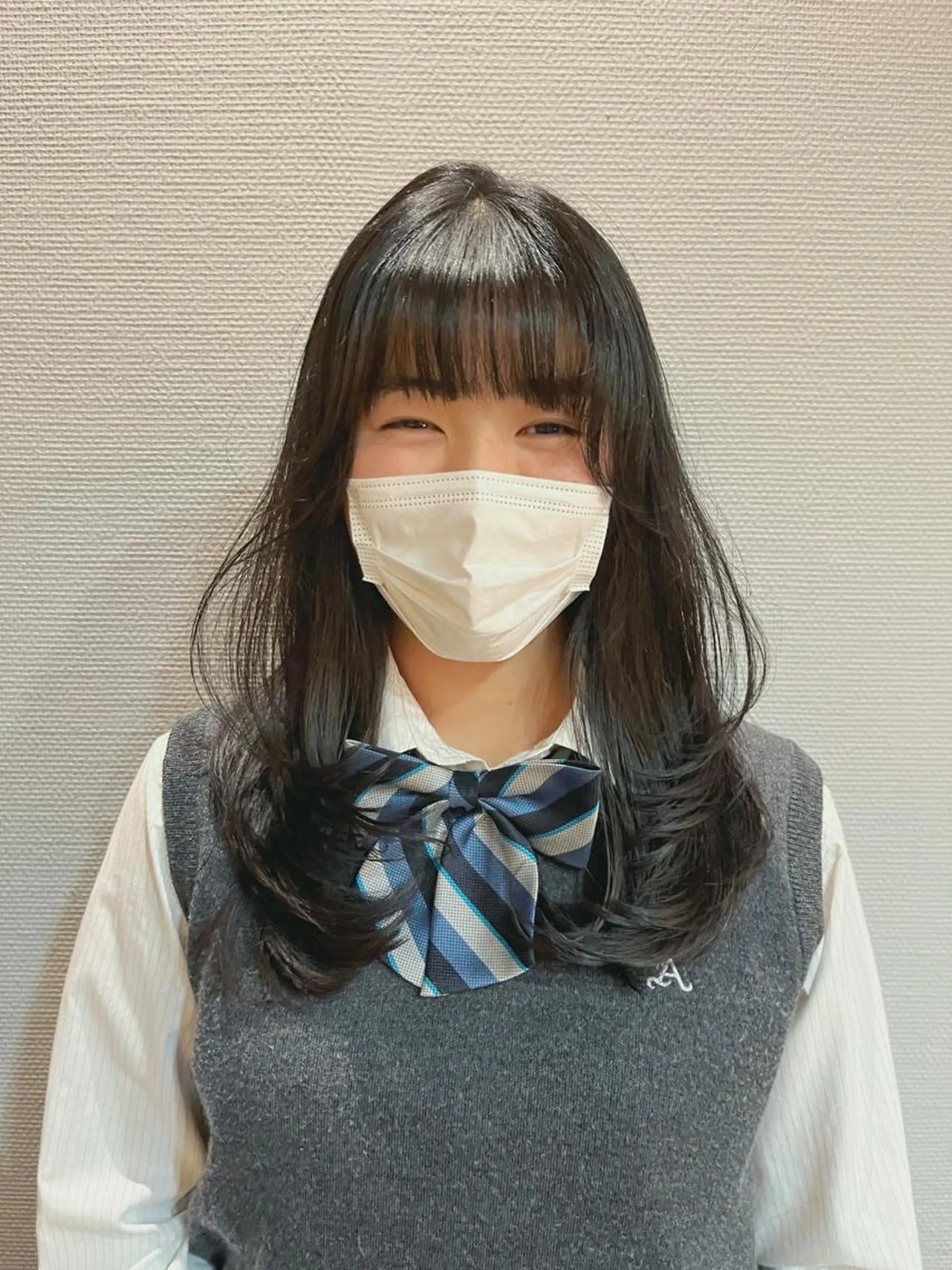 ロング レイヤーカット かわい りほのヘアスタイル