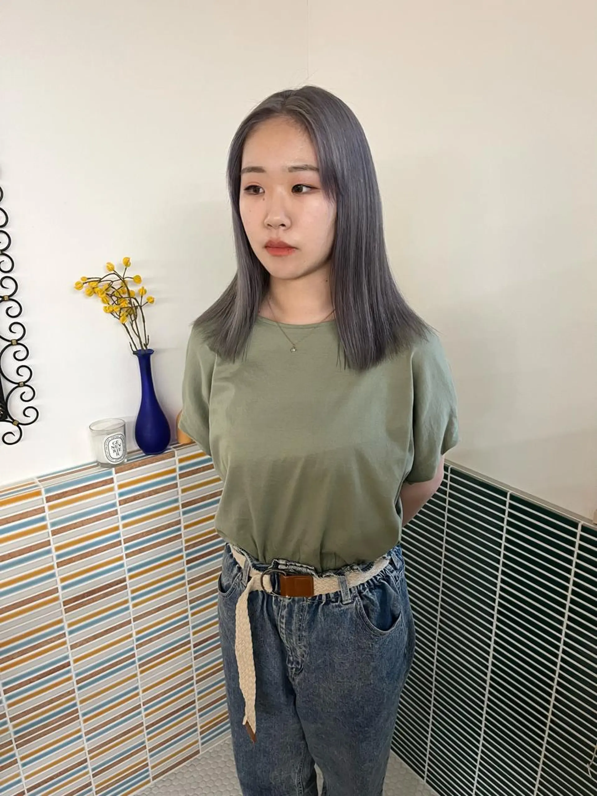 ミディアム カラー ブリーチ グレージュ ヘアカラー トリートメント 🩷ハイトーン透明感 レイヤー🩷ユリカのヘアスタイル