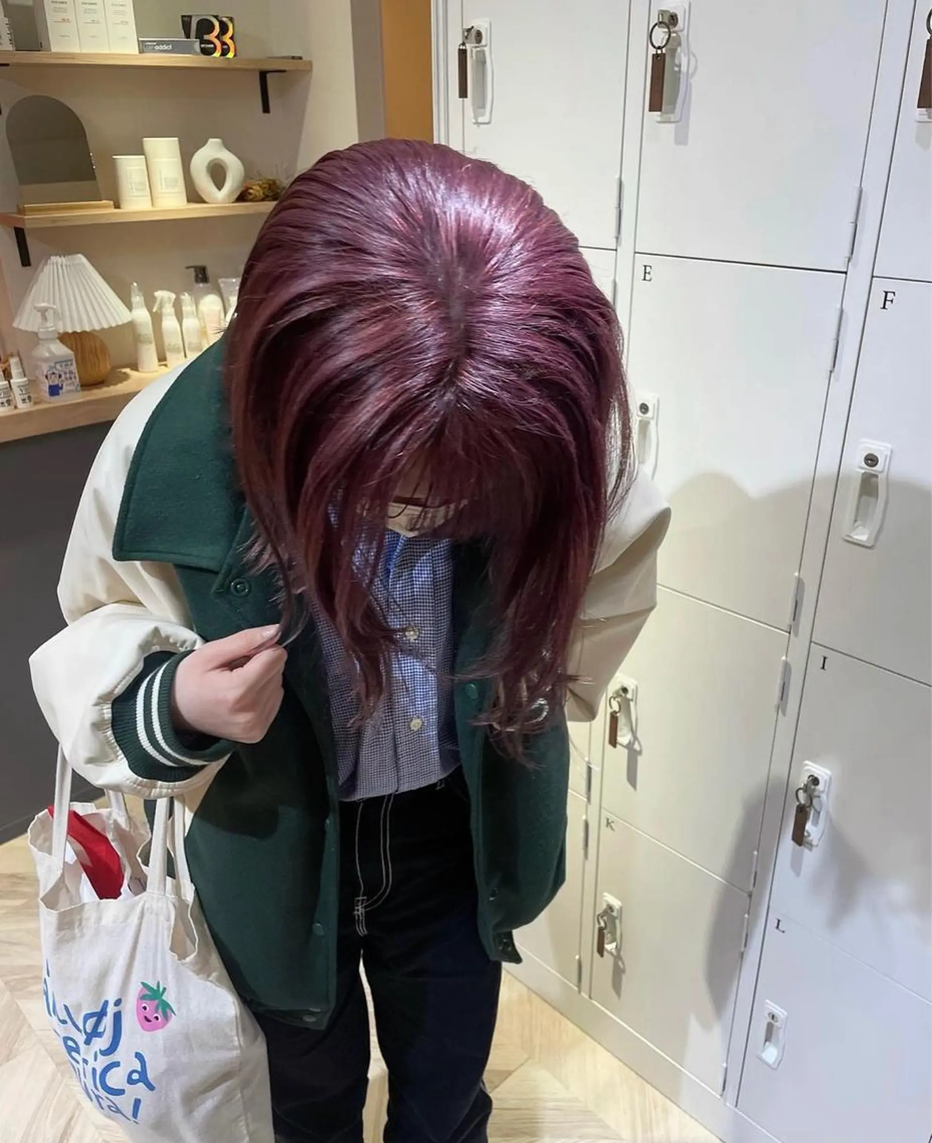 ミディアム カット ヘアカラー Neale. ナナカのヘアスタイル