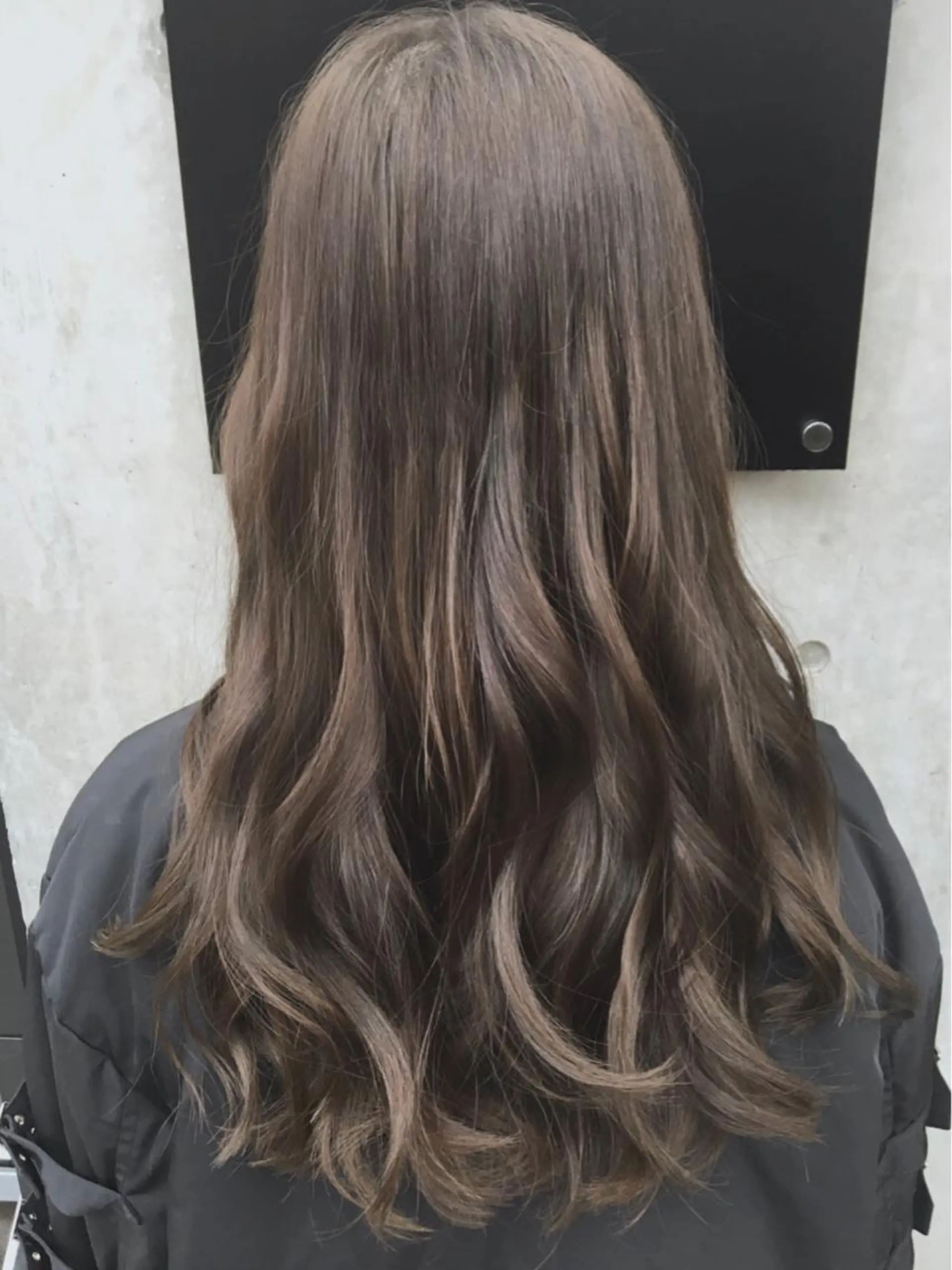 ロング カラー パーマ アッシュ アッシュブラウン ブラウンカラー カット ヘアカラー トリートメント ✨髪質改善縮毛矯正✨ 宇田川修平のエステ・リラクイメージ