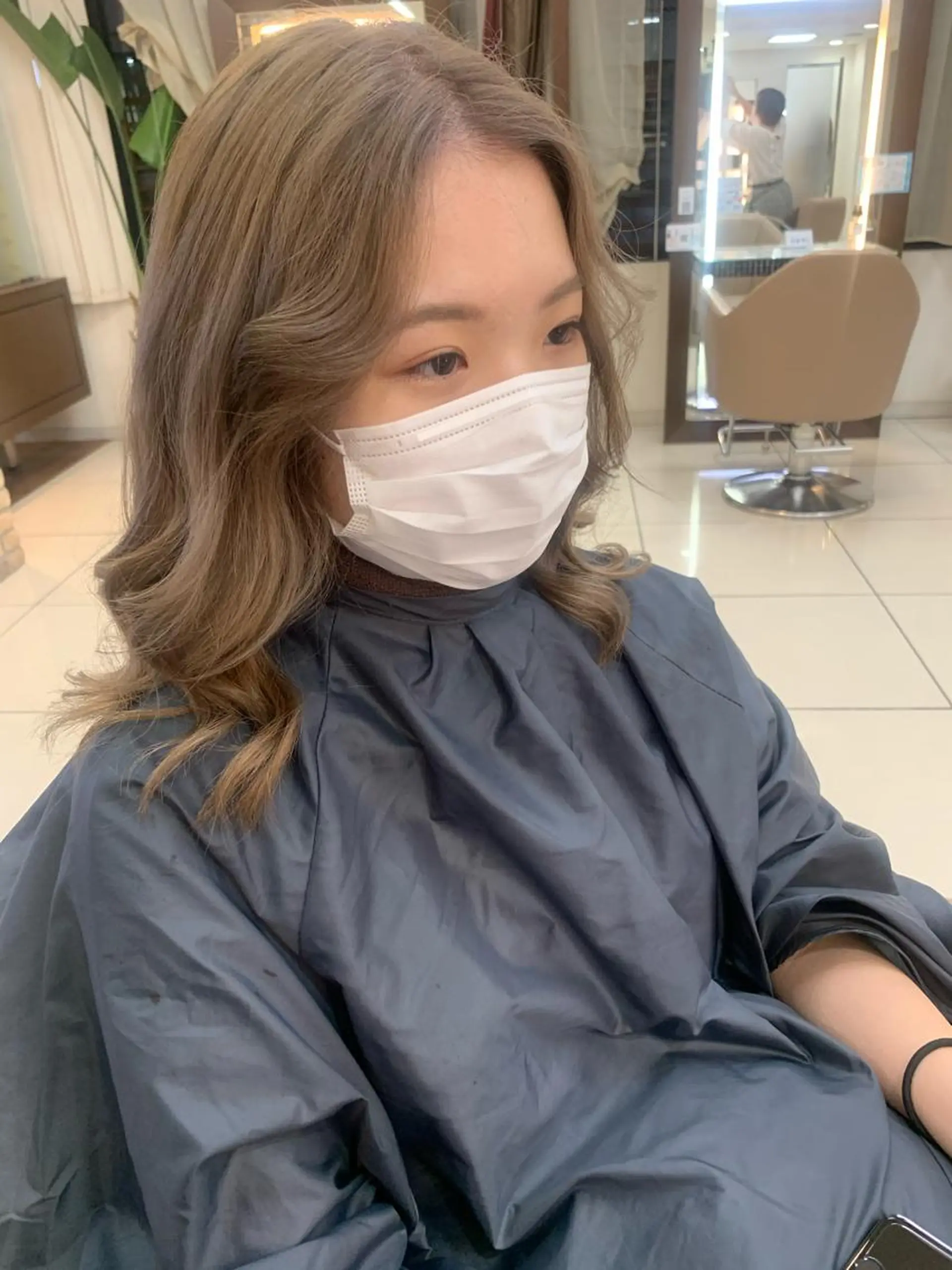 セミロング カラー ヘアカラー トリートメント 羽エクステ🩷 🤍まき🤍のマツエク・マツパデザイン