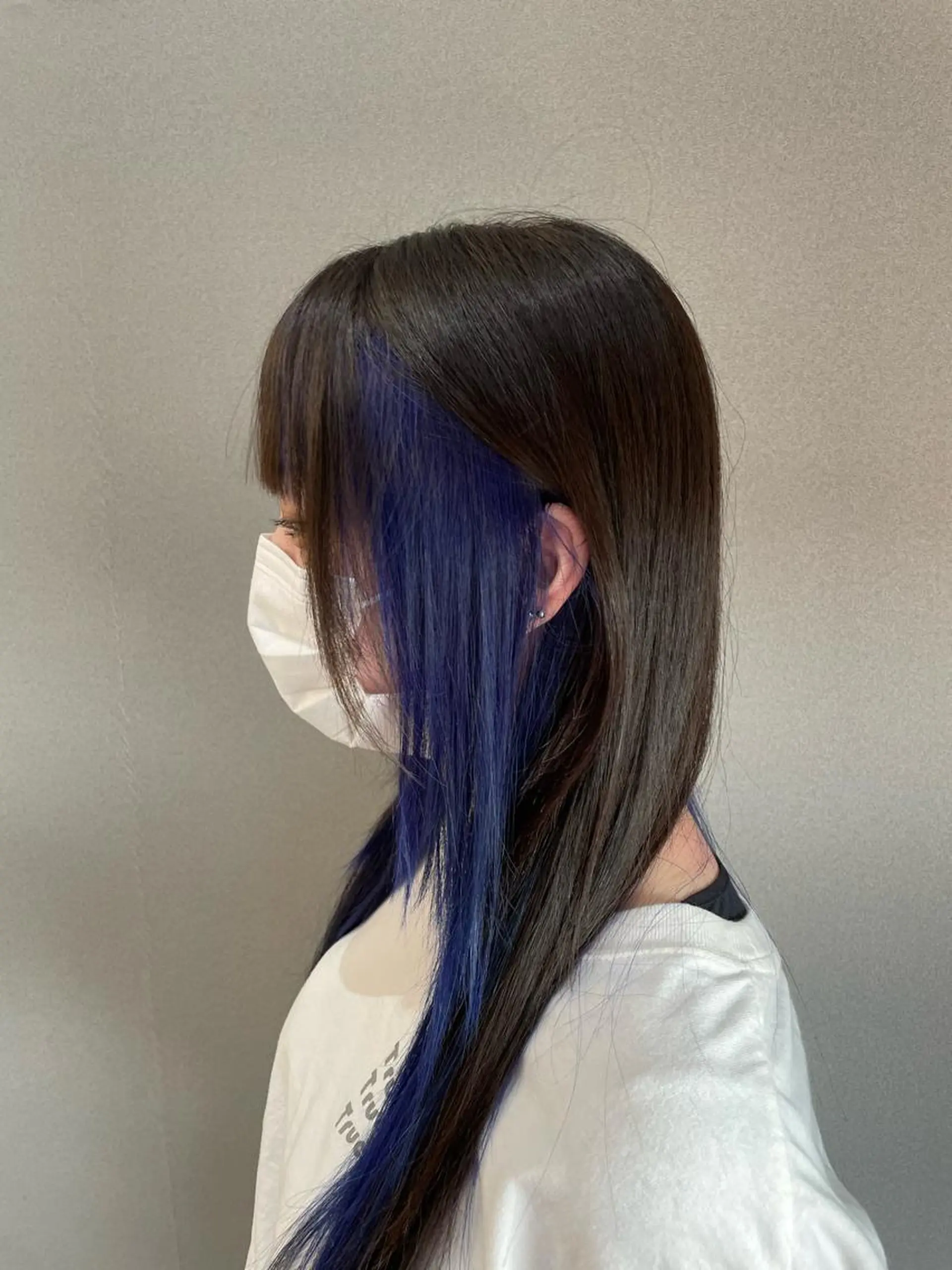 カラー ブリーチ ブルーカラー インナーカラー ヘアカラー 中嶋 玲奈のヘアスタイル