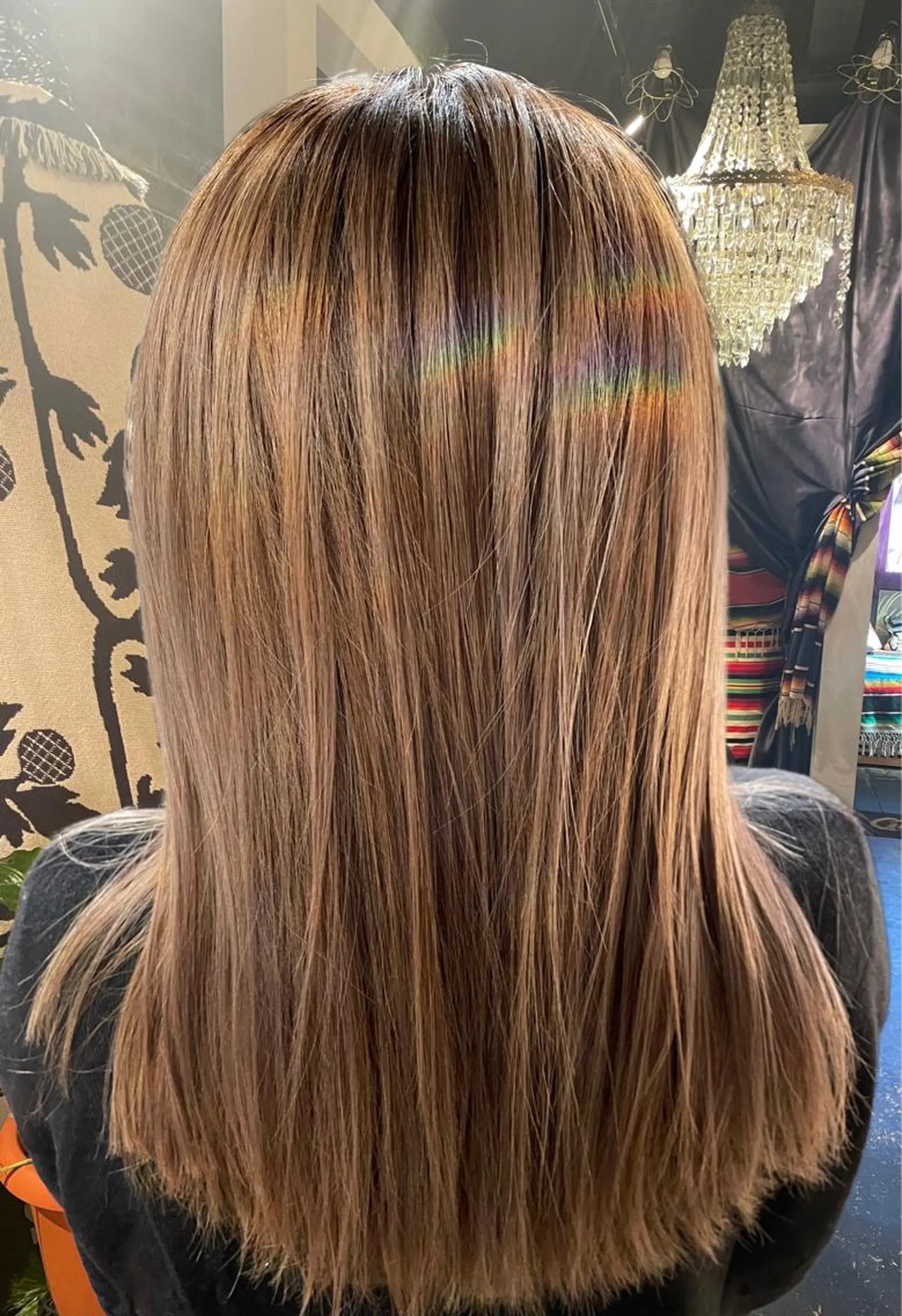 ミディアム ハイライト レイヤーカット ヘアカラー アフィロス所属・五十嵐 舞のヘアスタイル