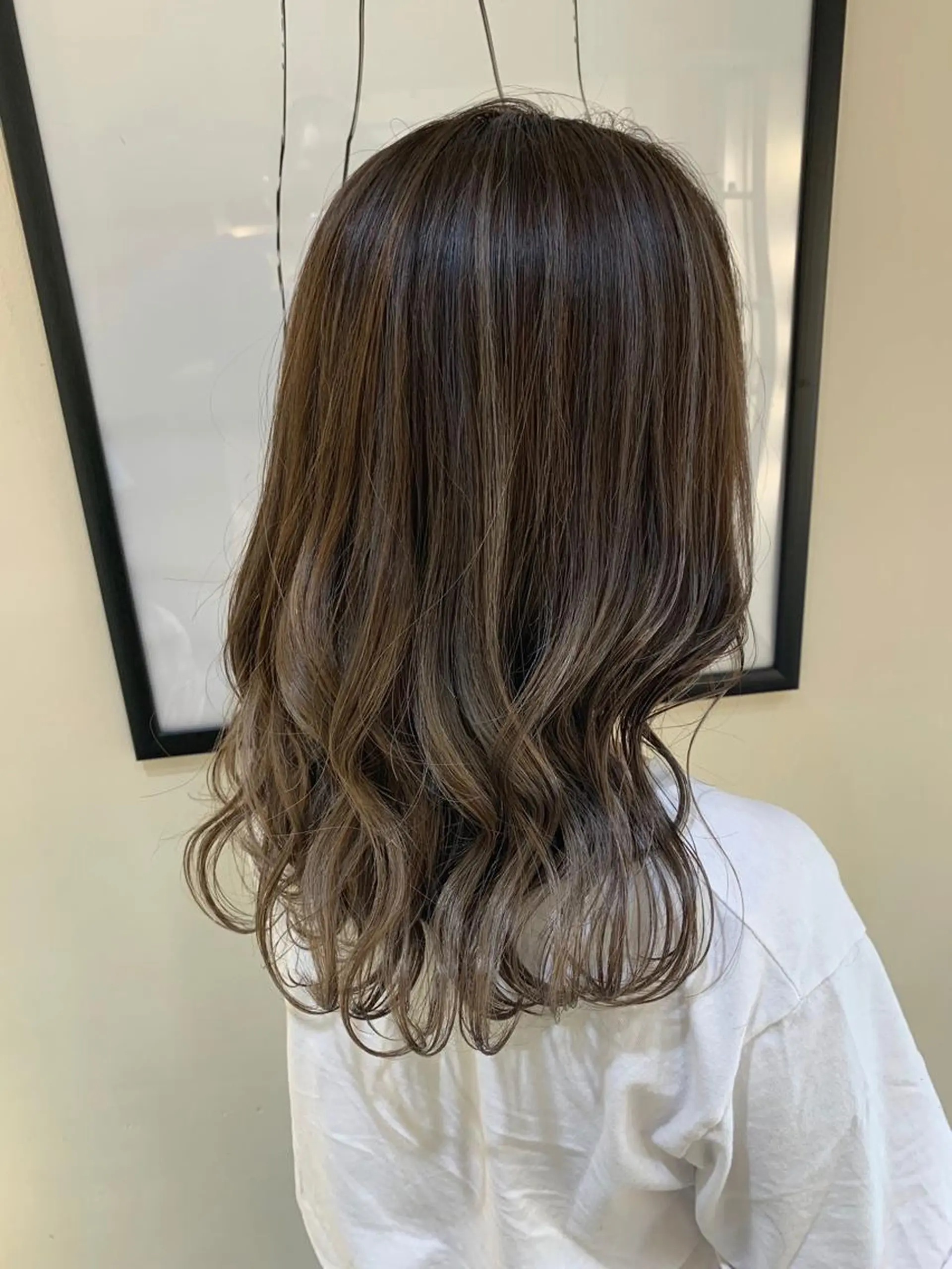 ミディアム カラー グレージュ ハイライトカラー ハイライト 中塚 義人のヘアスタイル