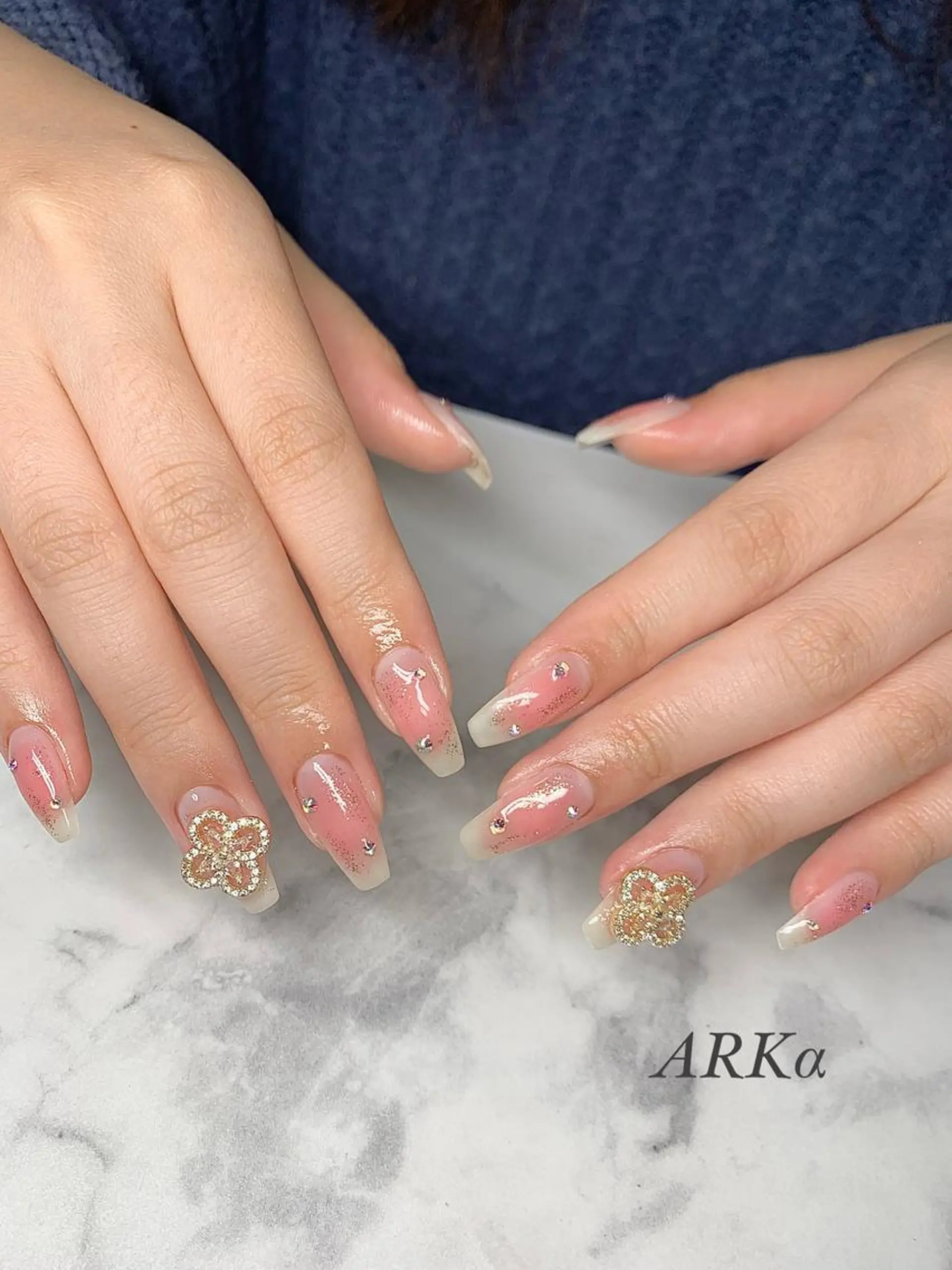 ロング ネイル ハンドネイル Nailsalon ARKαのネイルデザイン