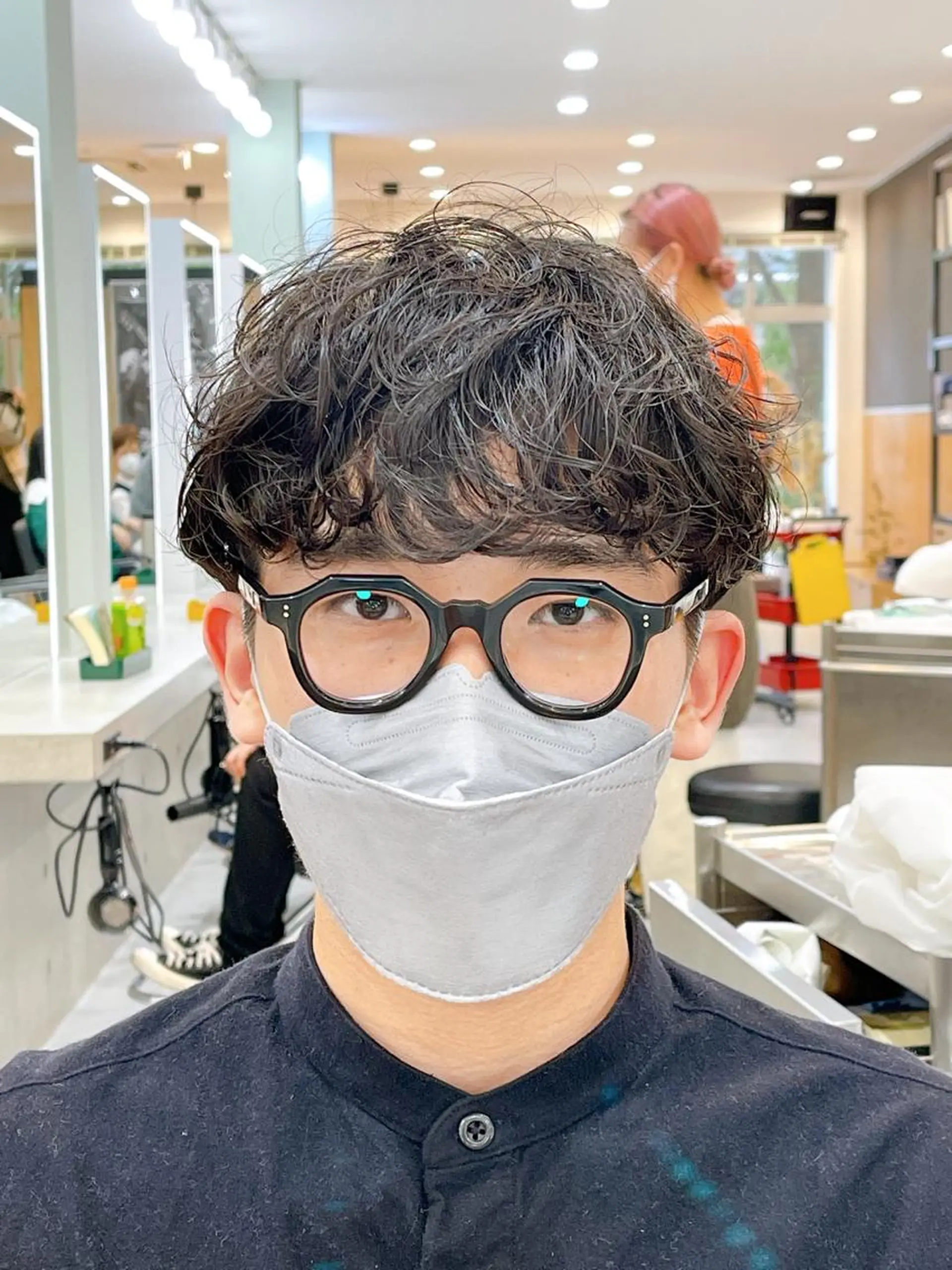 ショート パーマ メンズ マッシュ メンズパーマ カット ヘアカラー パーマ 縮毛矯正 トリートメント メンズパーマ タカキリョウのヘアスタイル