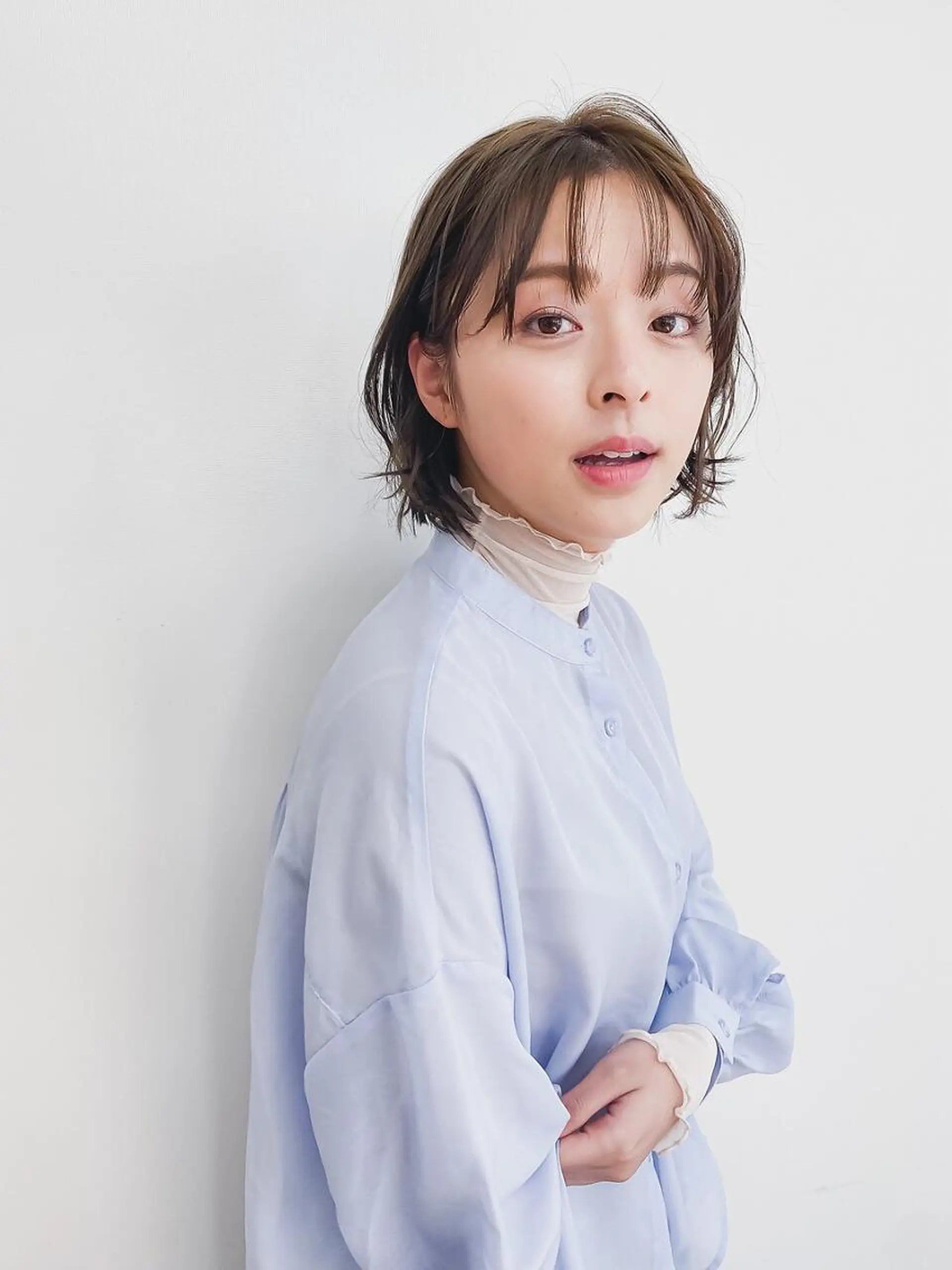 ショート カラー パーマ ボブレイヤー ブリーチ イヤリングカラー ハイライトカラー イルミナカラー BASSA 下井草店のヘアスタイル