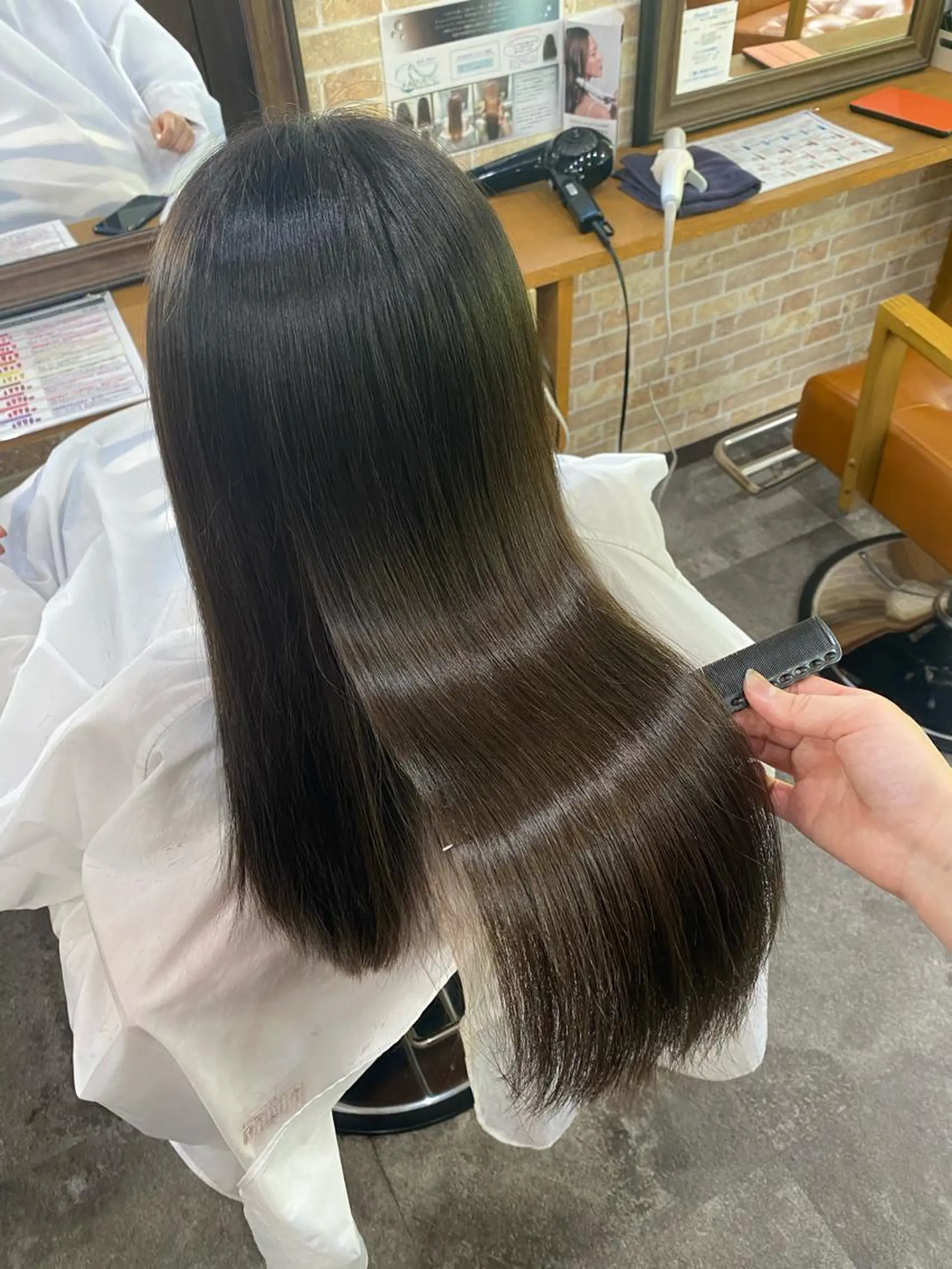 ロング 美髪ヘア 🤍erikaのヘアスタイル