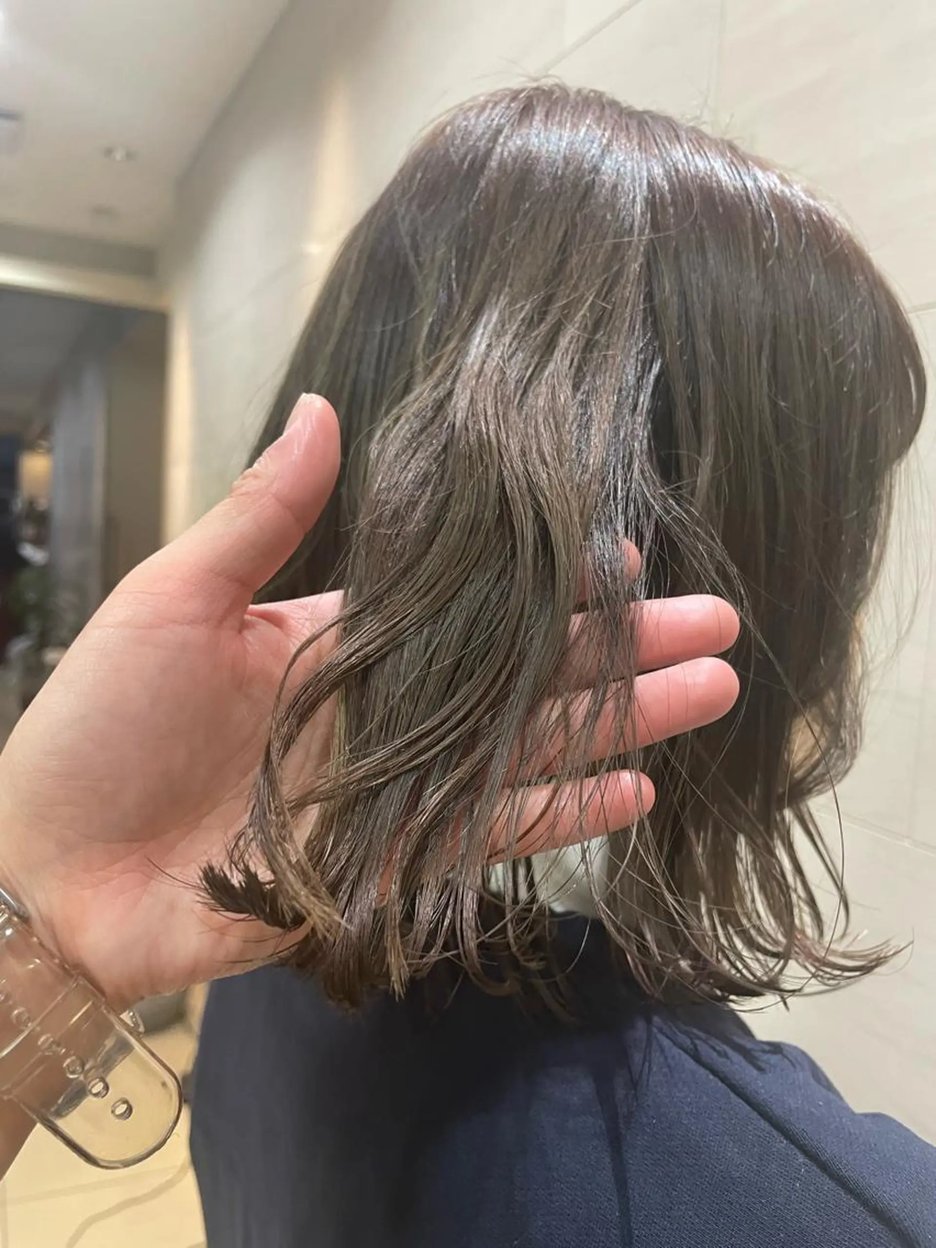 ショート カラー ハイトーン/暖色/ 眉/メイク/Rinaのヘアスタイル