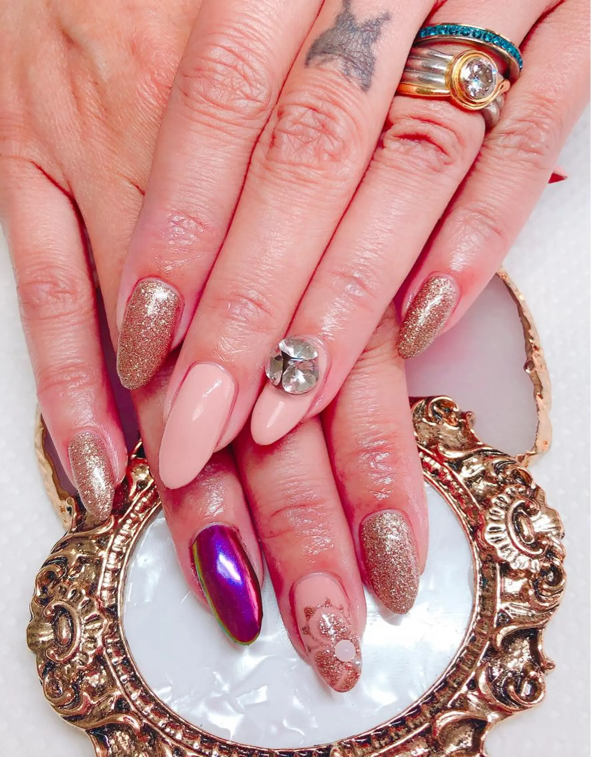 ネイル アートネイル ハンドネイル CROWN プライベートサロンのネイルデザイン