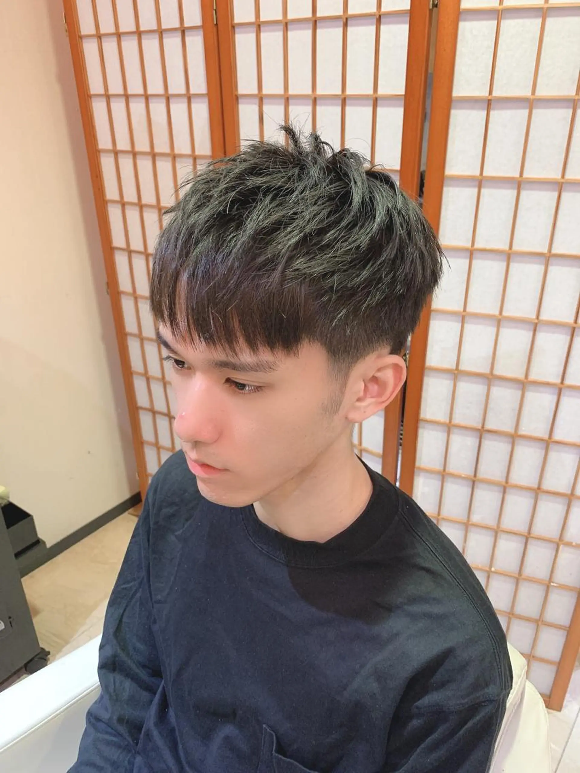 メンズ 韓国風🇰🇷うる艶 レイヤー/海青🫧のヘアスタイル