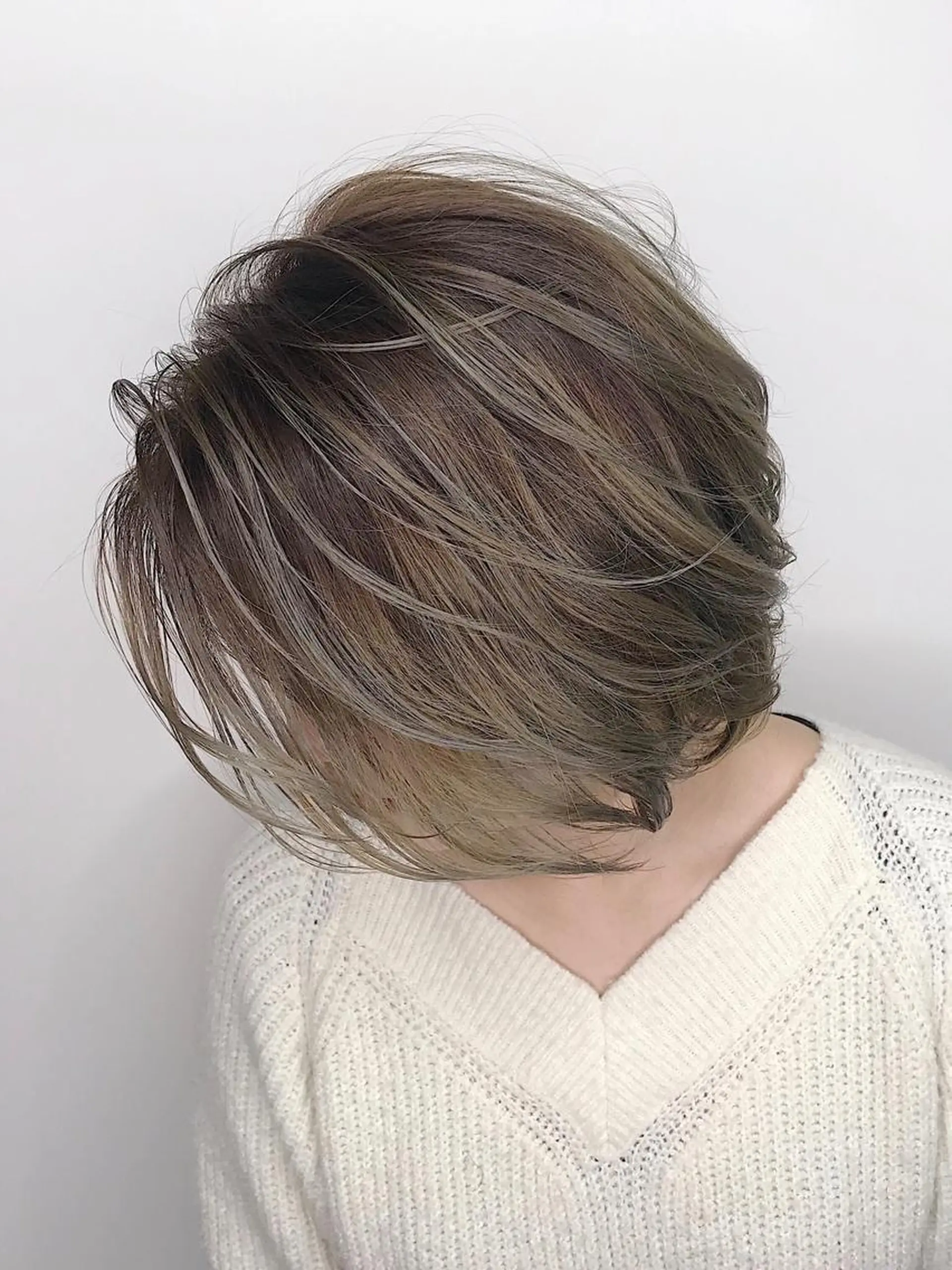 ショート カラー ブリーチカラー/ 岩破瑞希のヘアスタイル