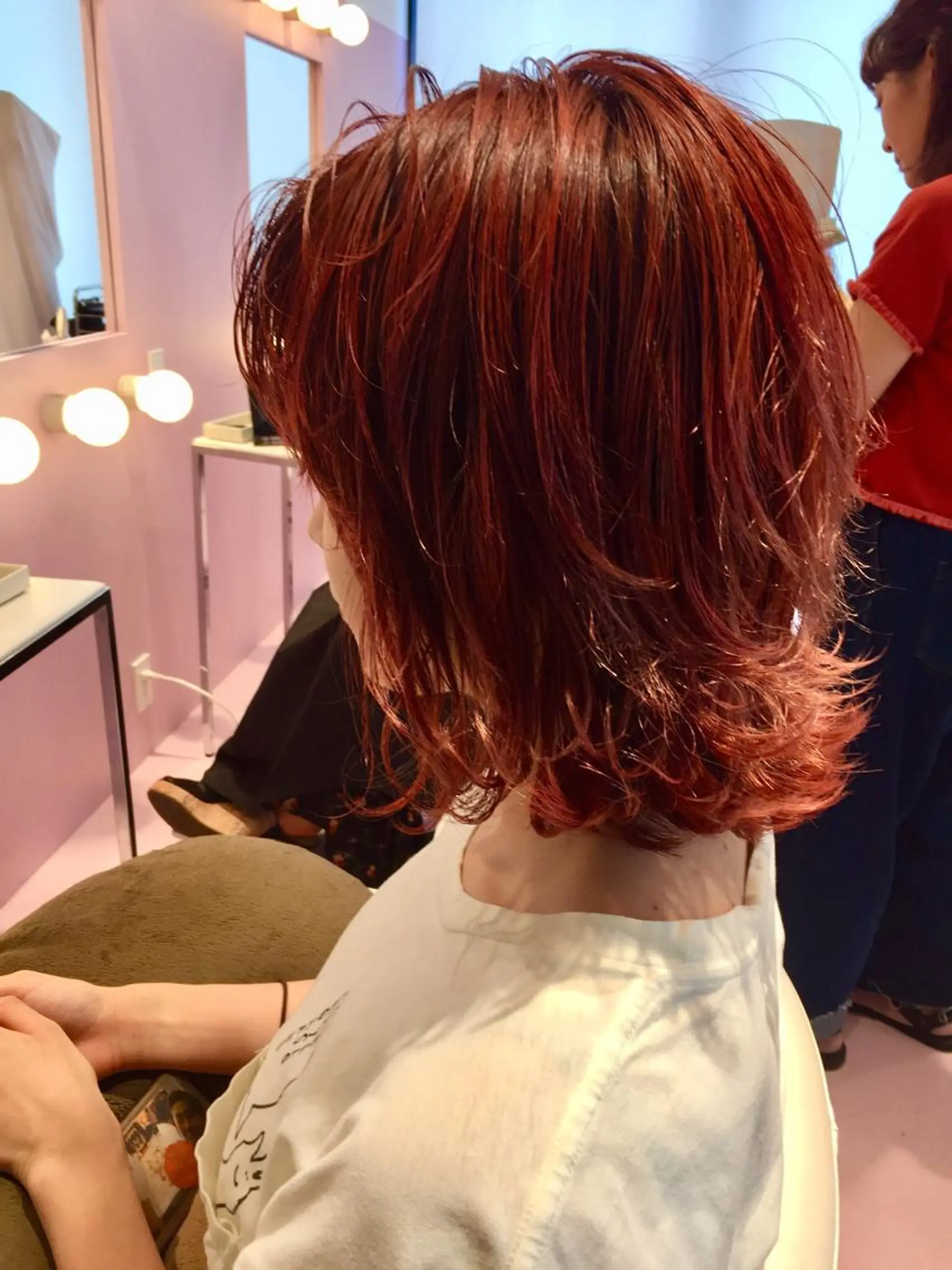 ミディアム カット ヘアカラー トリートメント 所渉/韓国レイヤー /ウルフカットのヘアスタイル