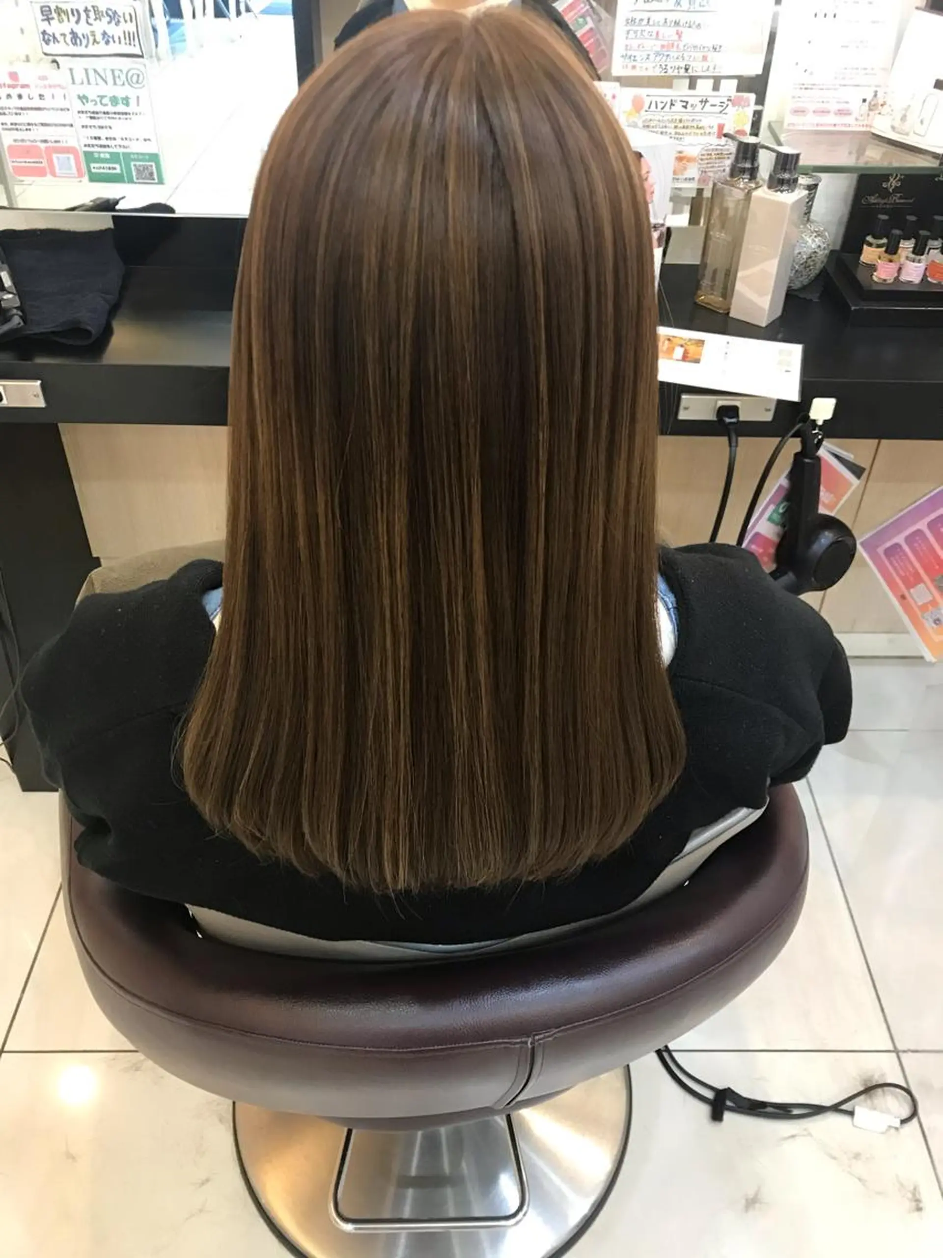 セミロング カラー カット ヘアカラー トリートメント yukari 艶髪ヘアのヘアスタイル