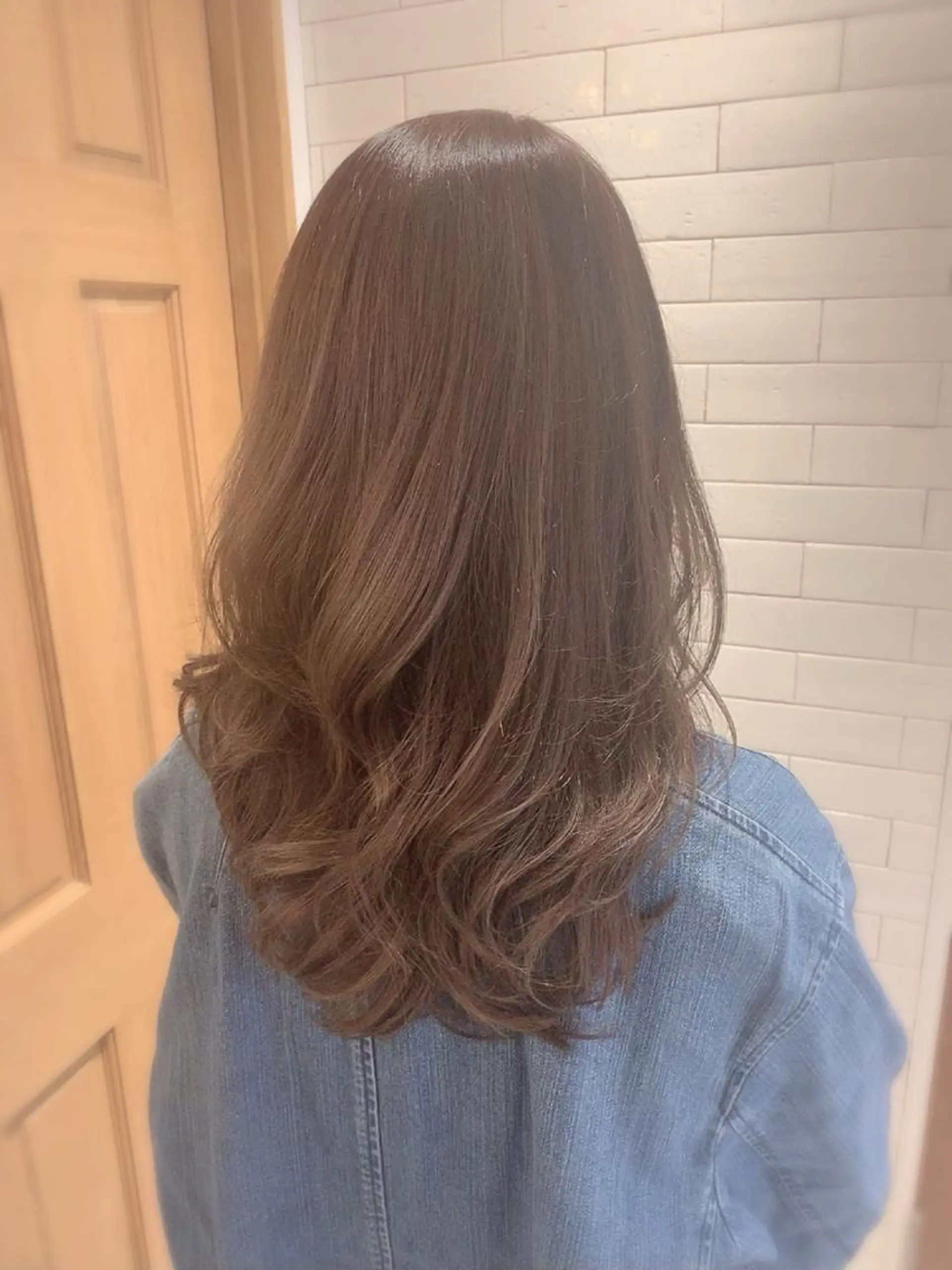セミロング 坂本 なつきのヘアスタイル