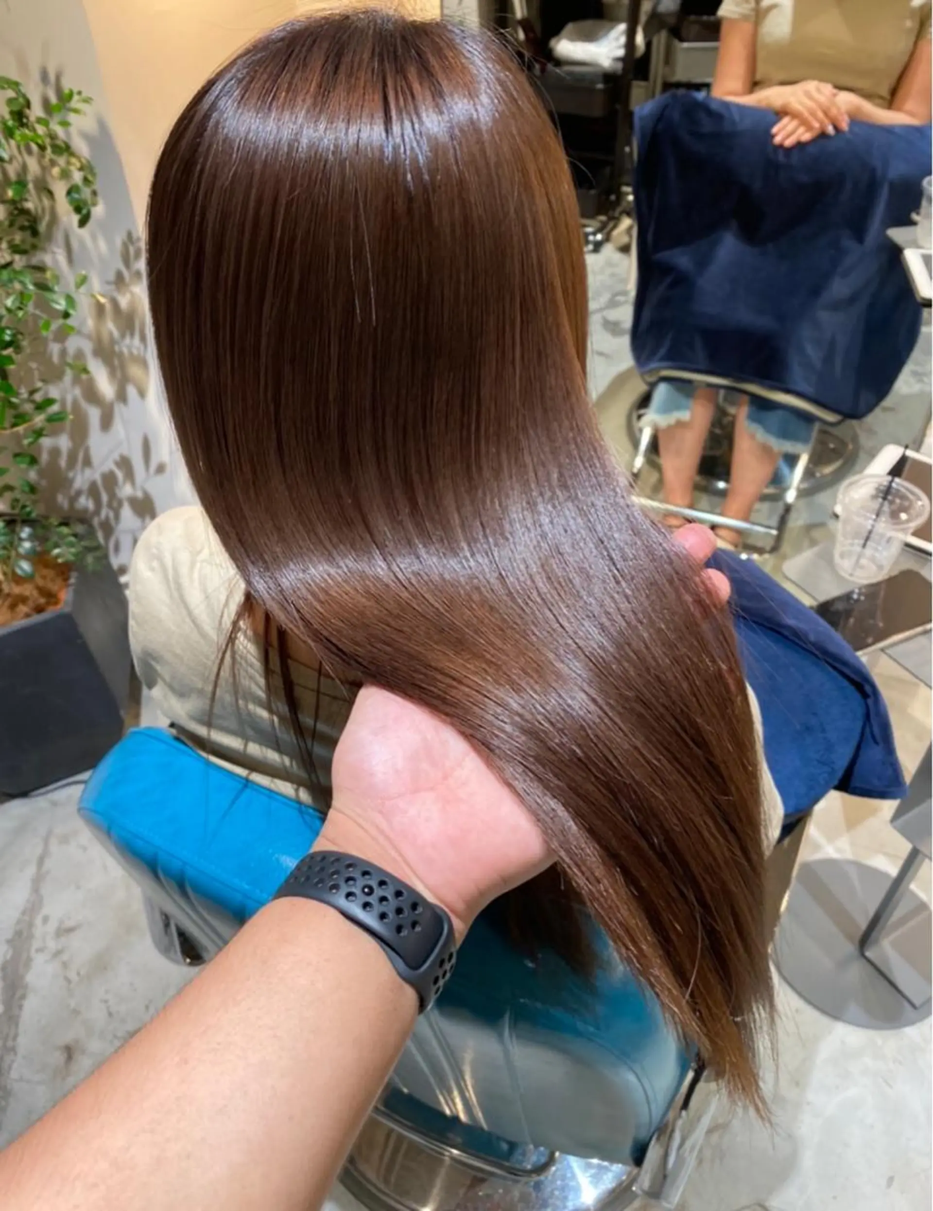 セミロング 必ず笑顔で帰っていた だきます！安田祐貴のヘアスタイル