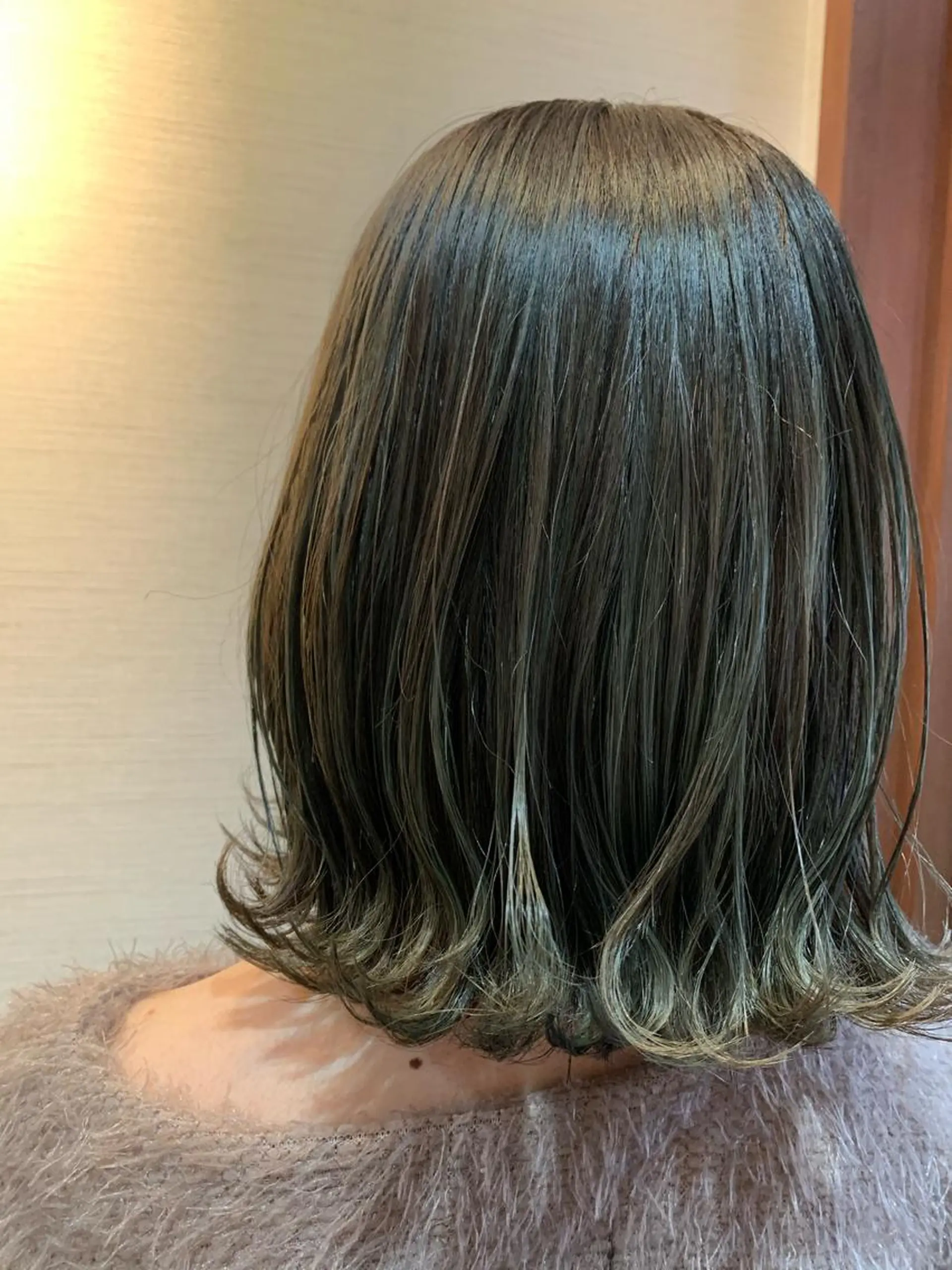 ミディアム カラー カット ヘアカラー 蓮見  友里のヘアスタイル