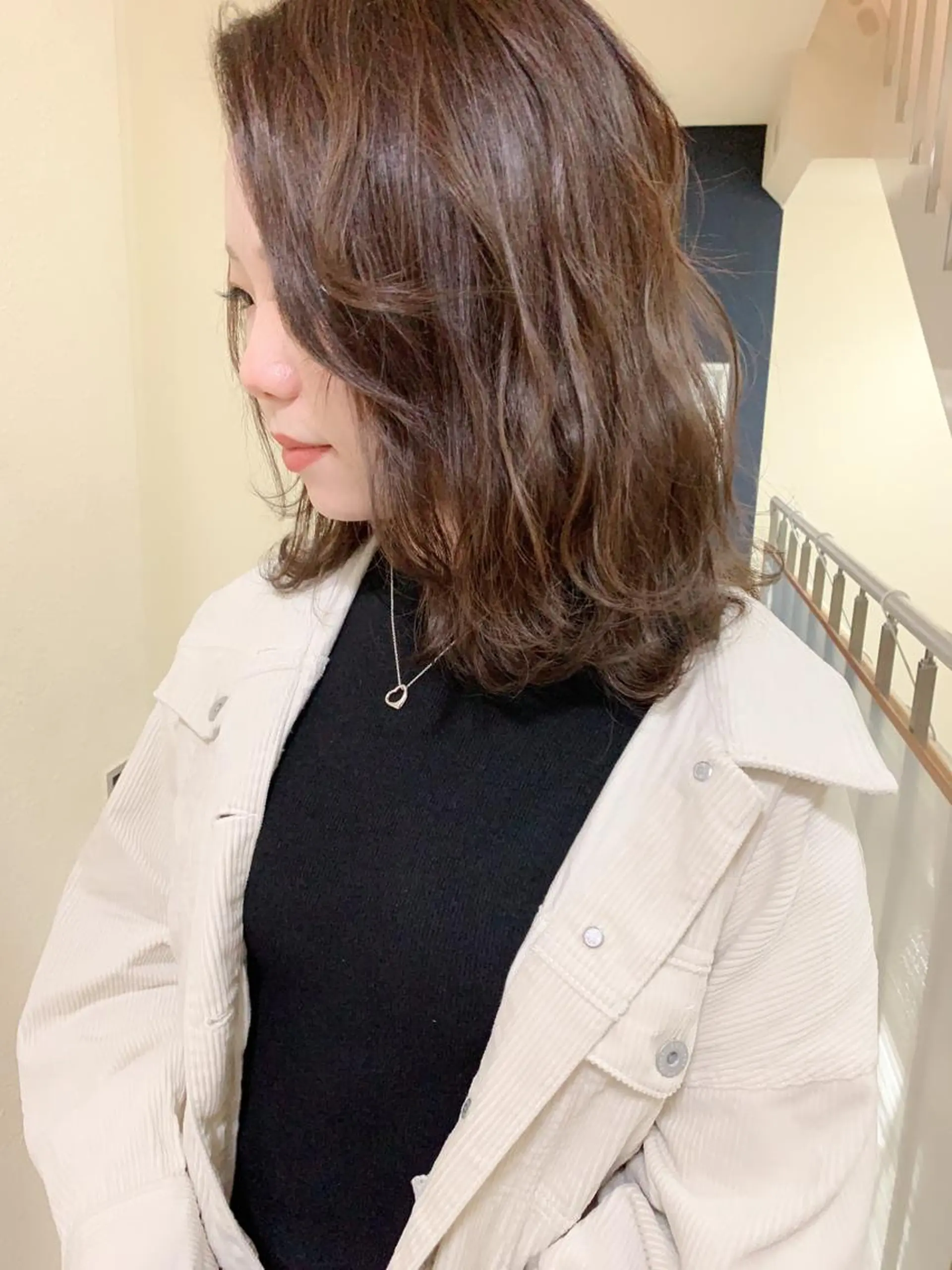 ミディアム ハイライト レイヤーカット ヘアカラー Selene hair OSAKAのヘアスタイル