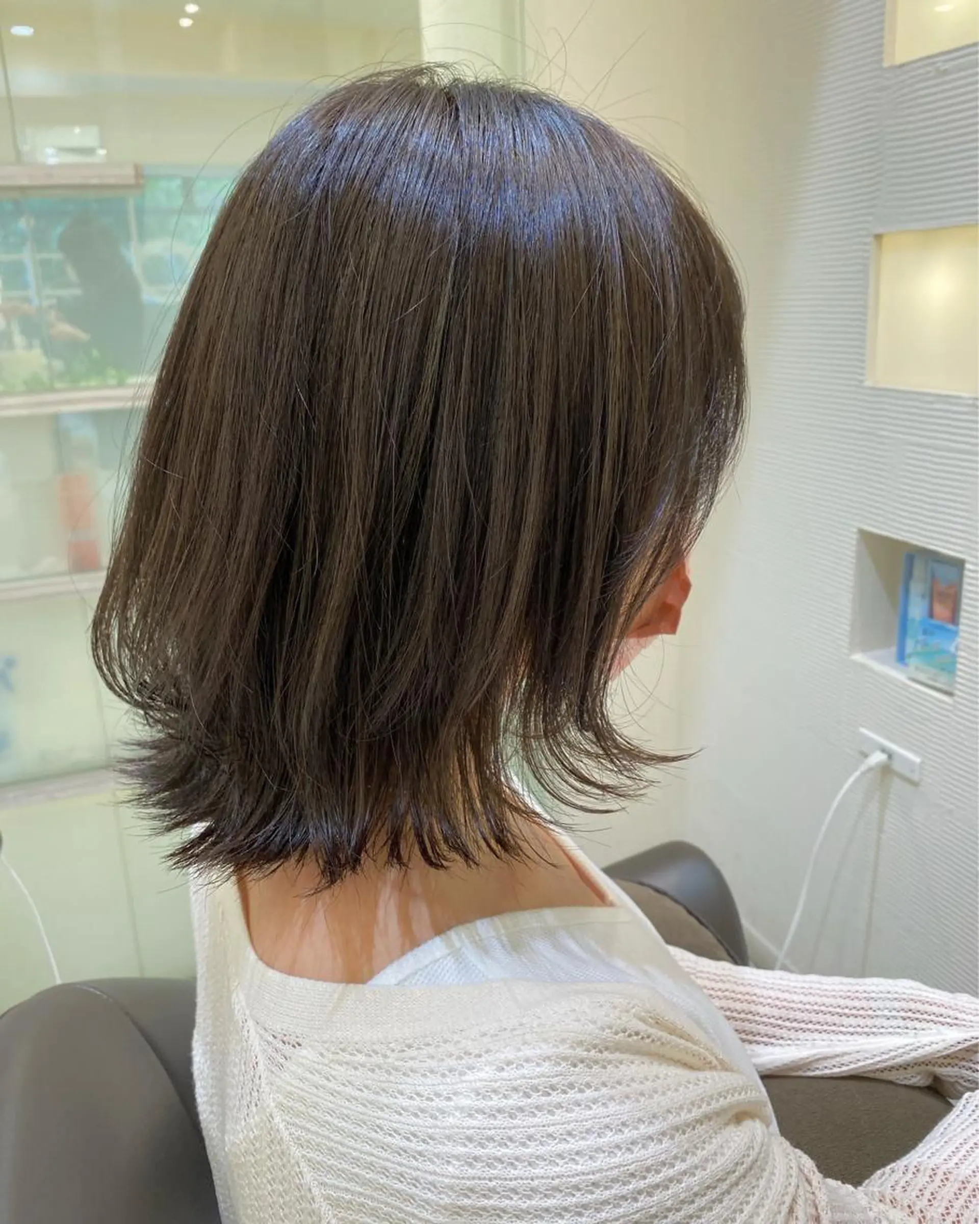 ミディアム カラー レイヤーカット/ ハイライト　千咲季のヘアスタイル