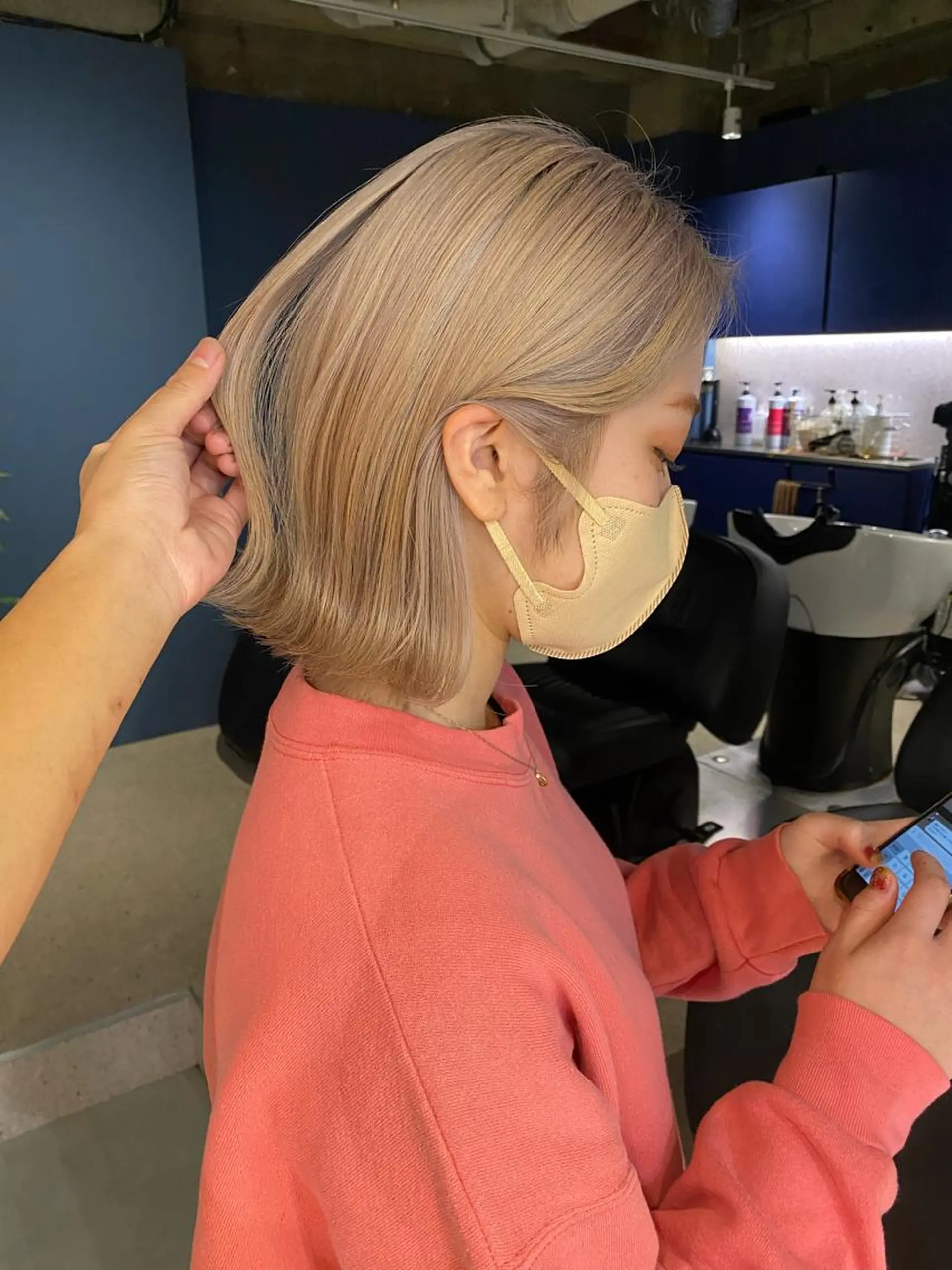 ミディアム カラー ハイトーン/ ボブ 中村麟のヘアスタイル