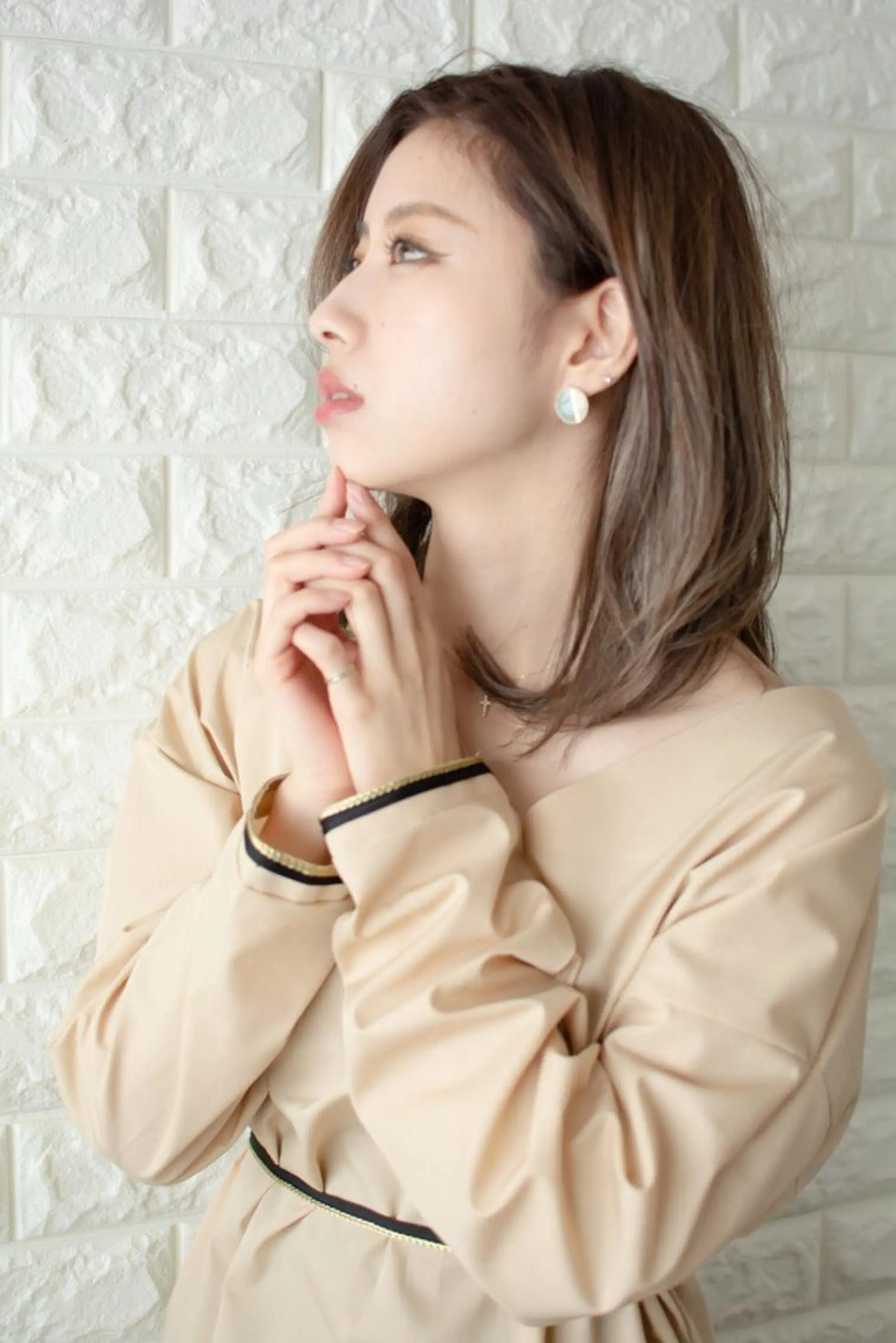 セミロング カラー ショートボブ ベージュカラー ブルーカラー ブルージュ グレージュ 撮影モデル 斉藤 正敏のその他イメージ