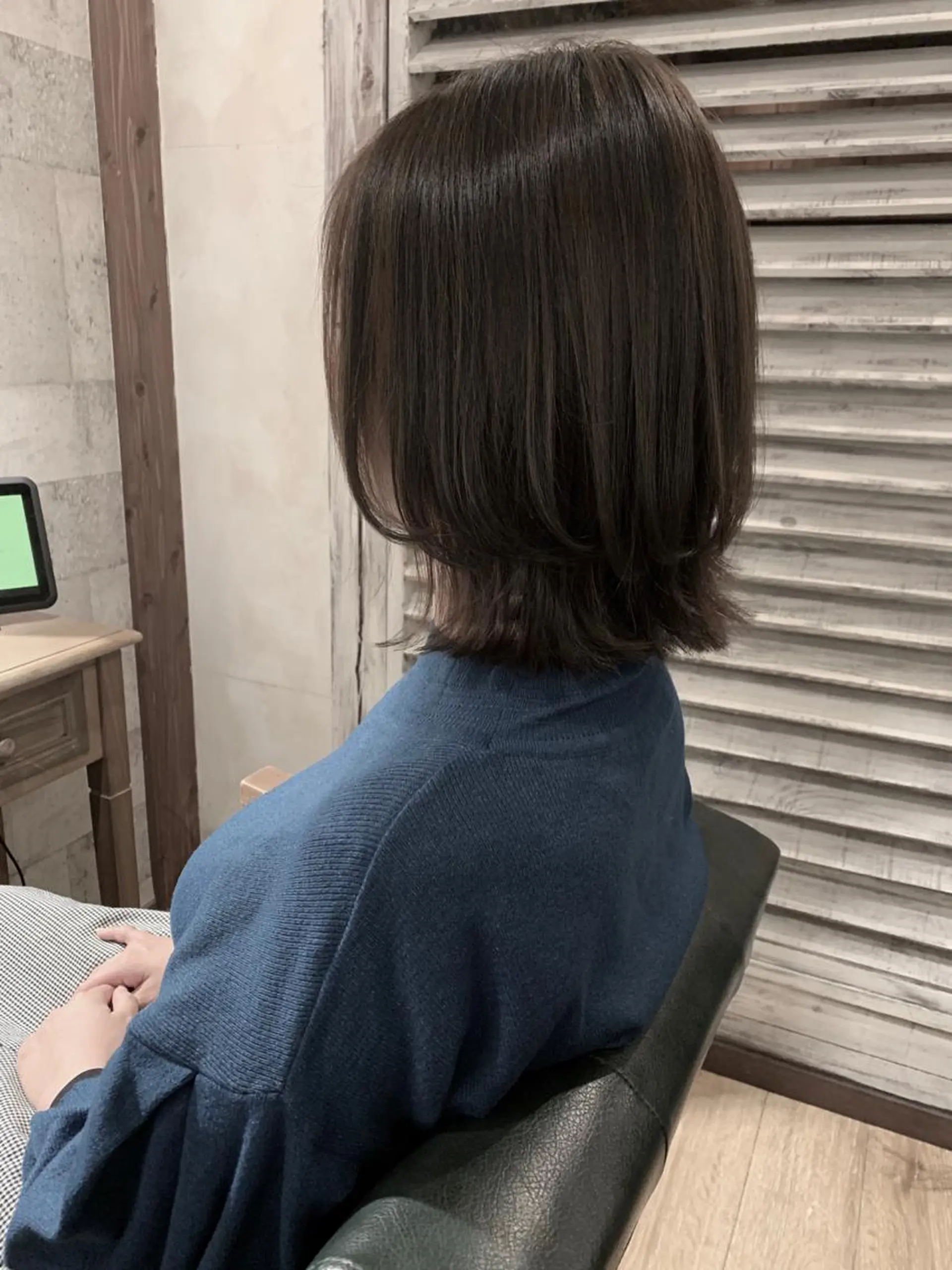 ミディアム カラー アディクシーカラー グレージュ カーキグレージュ SALOWIN(サロウィン)広島並木通り所属・田村和範/似合わせ カラー/髪質改善のヘアスタイル