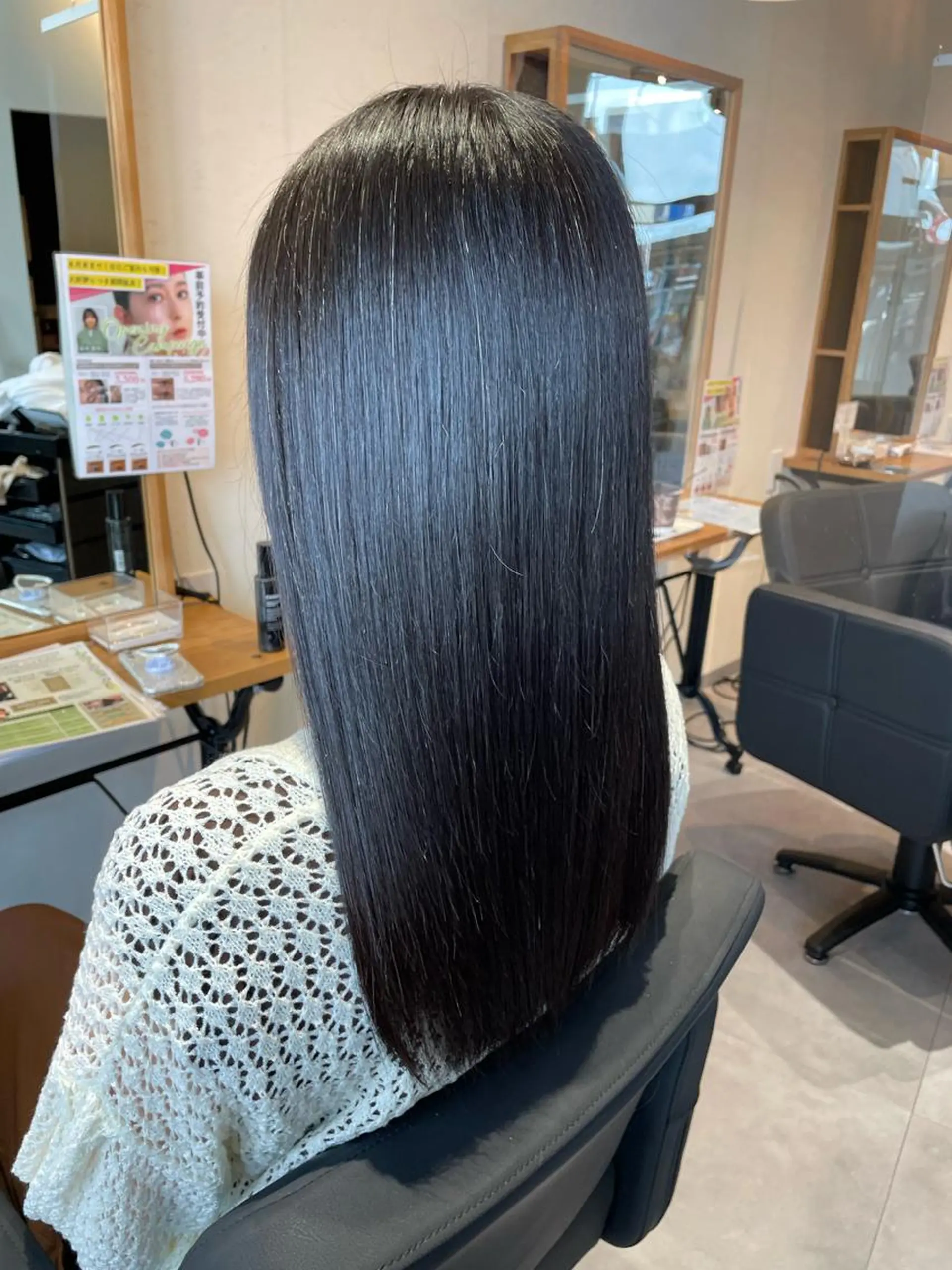 セミロング 藤田一輝 【美髪職人】のヘアスタイル