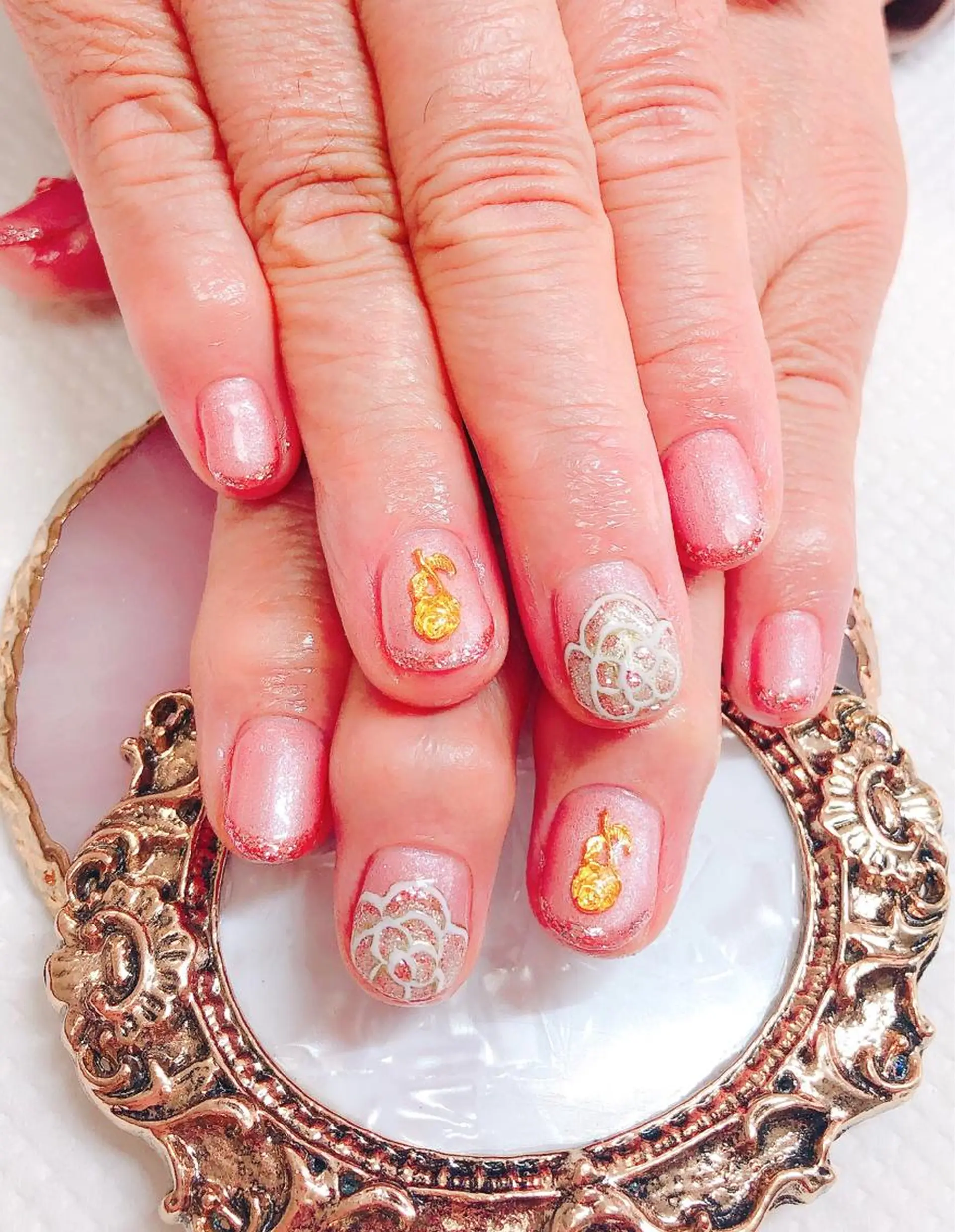 ネイル CROWN プライベートサロンのネイルデザイン