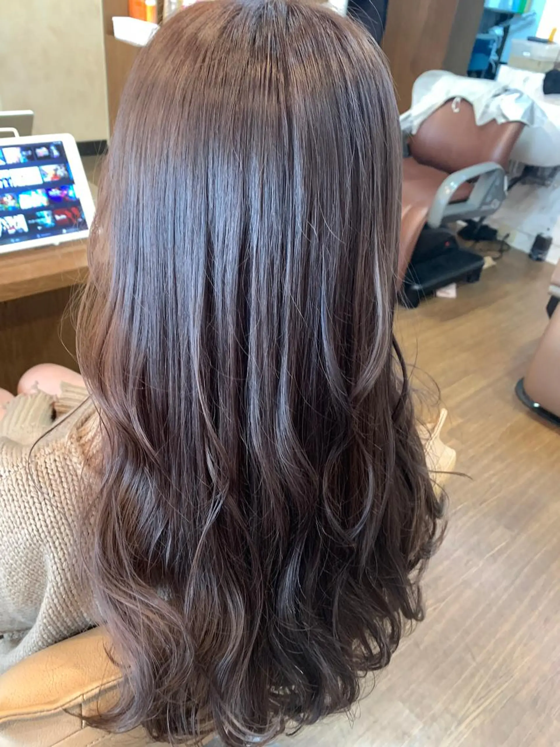 ロング カラー coupe ciseauxのヘアスタイル