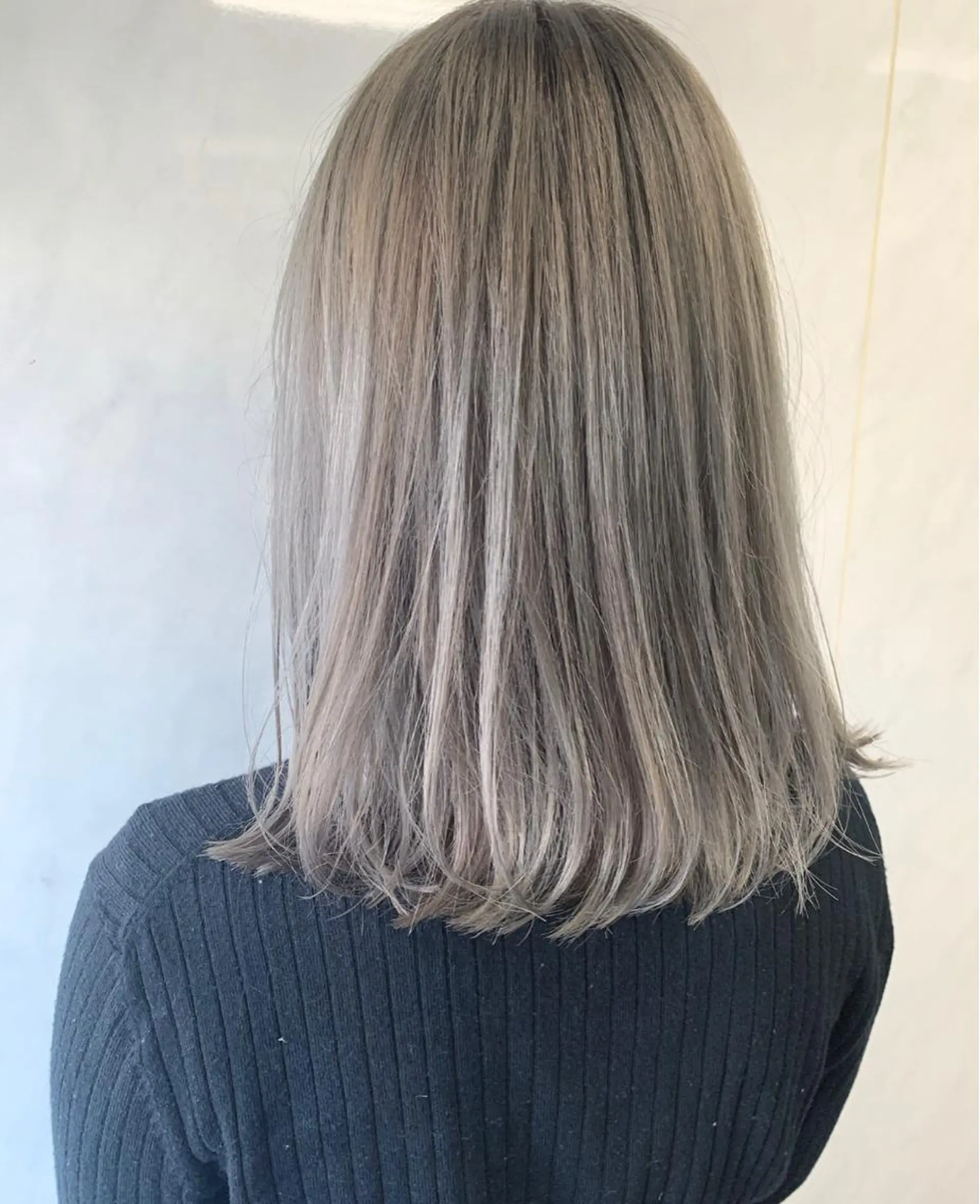 ミディアム ヘアカラー 袴田 伊代のヘアスタイル