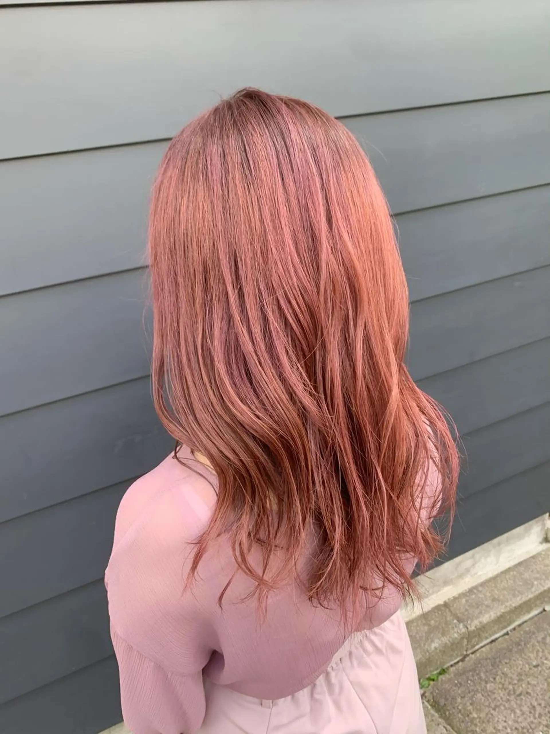 セミロング カラー パーマ ピンクカラー STYLE袋町店 赤畠達弥のヘアスタイル