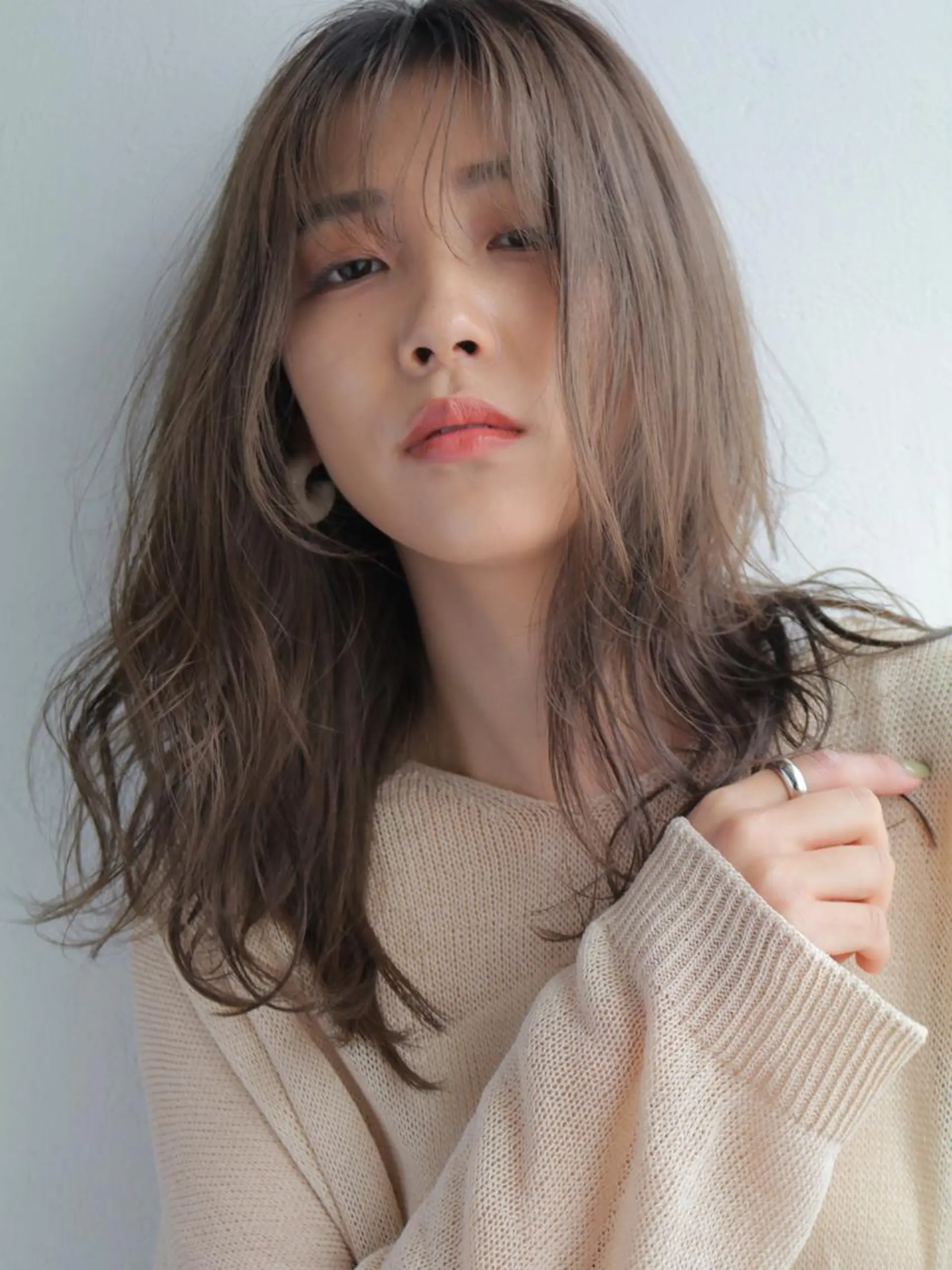 セミロング カラー 透明感カラー レイヤーカット シースルーバング カット 縮毛矯正 トリートメント ウルフレイヤーカット /チヒロのヘアスタイル