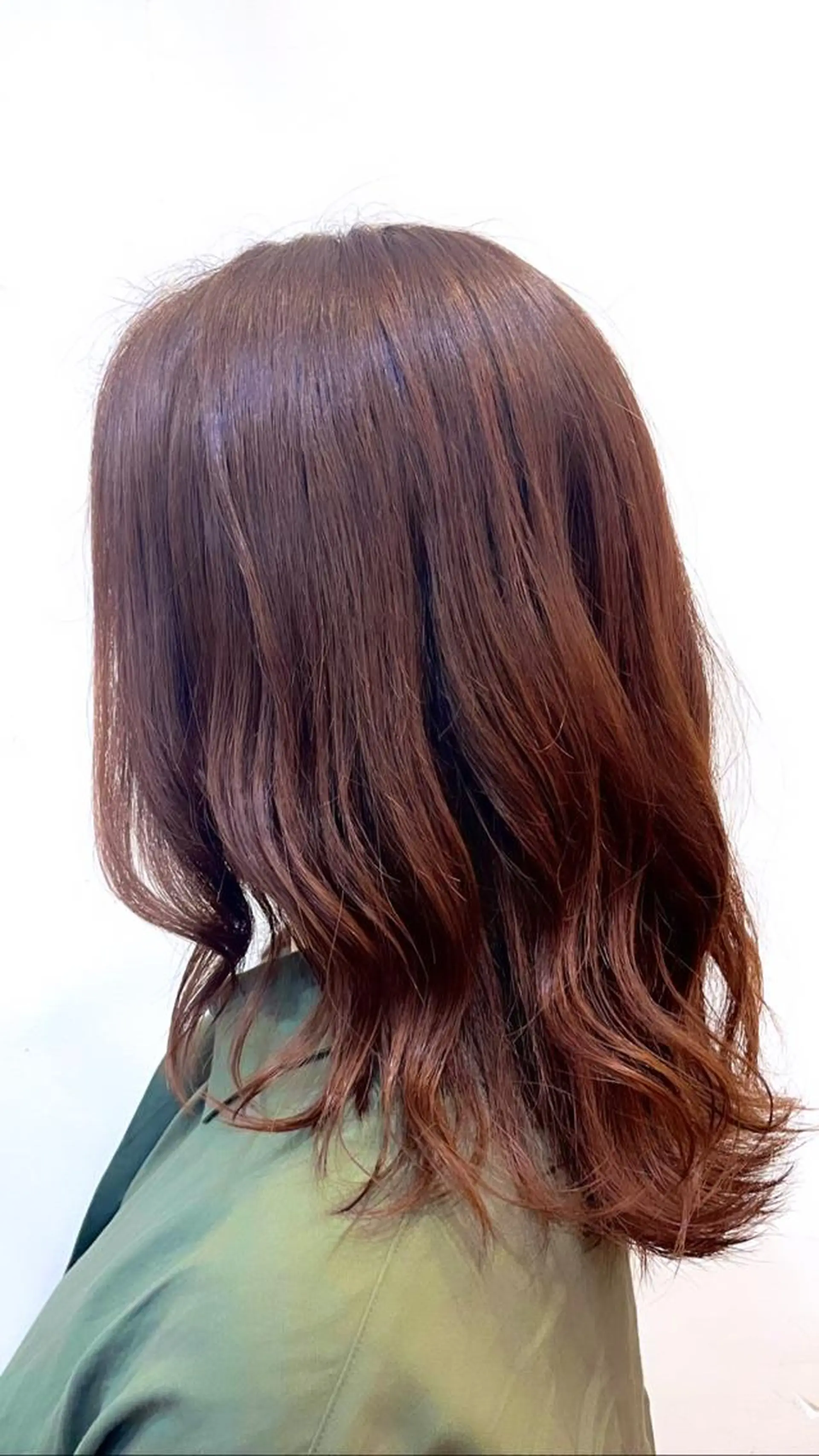 セミロング カラー ヘアアレンジ ベージュカラー ピンクカラー ピンクベージュ トリートメント カット ヘアカラー トリートメント オザキクウガ/ ブリーチ/髪質改善のヘアスタイル