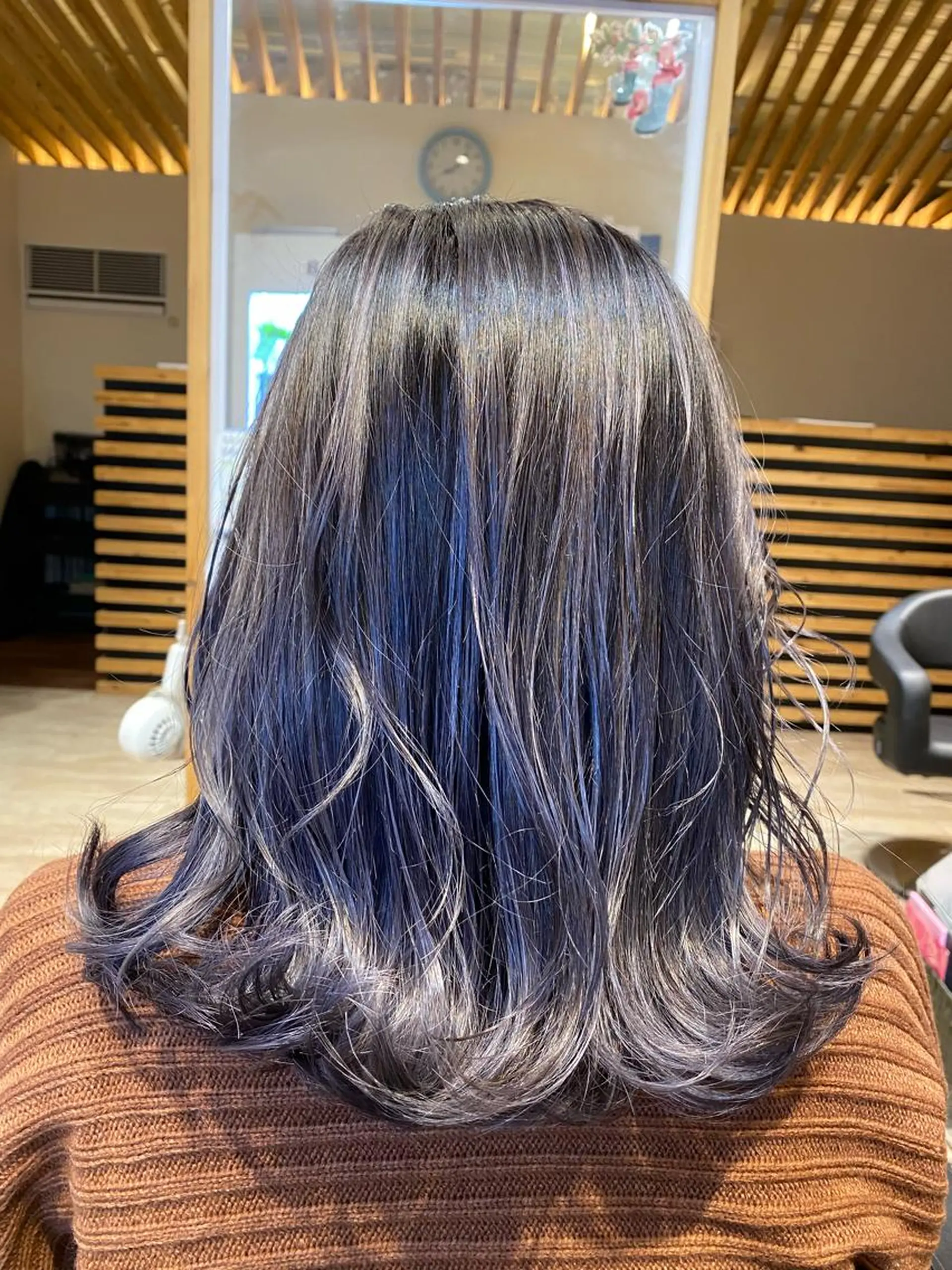 ロング カラー 関口 友行のヘアスタイル