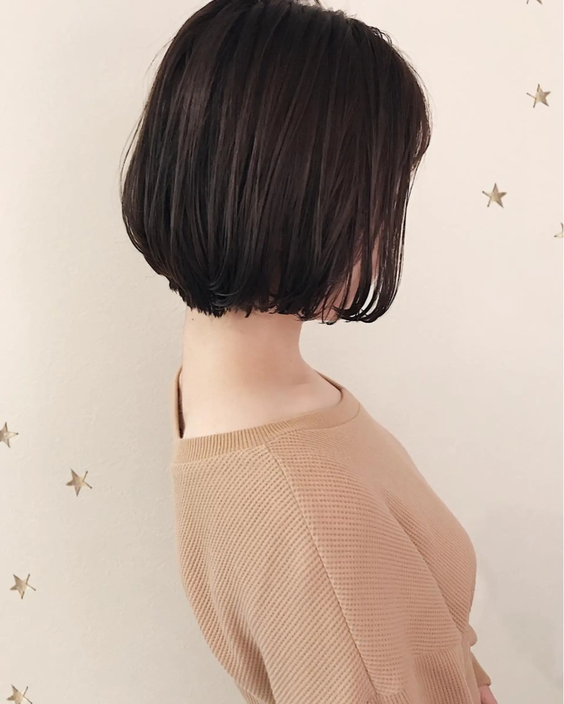 ショート カラー カット ヘアカラー 市川 千夏のヘアスタイル