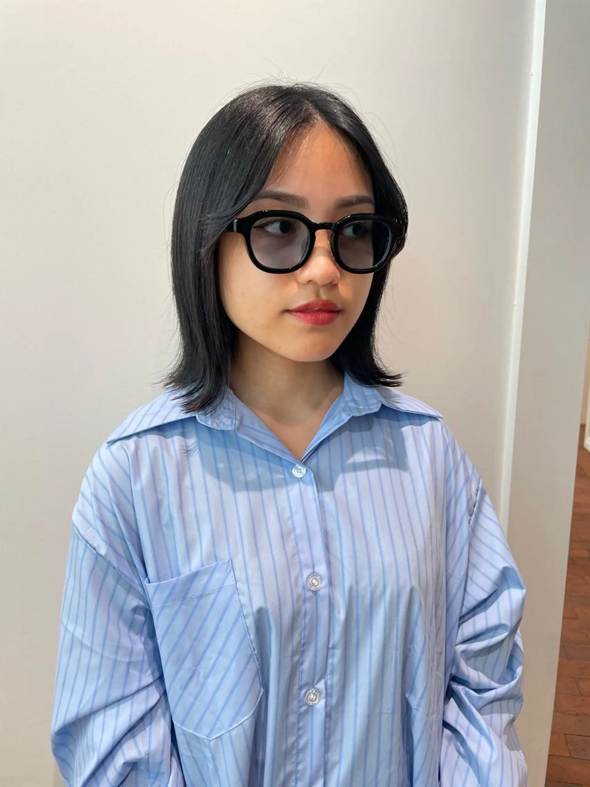 ショート カラー miu. ボブ/透け感カラーのヘアスタイル