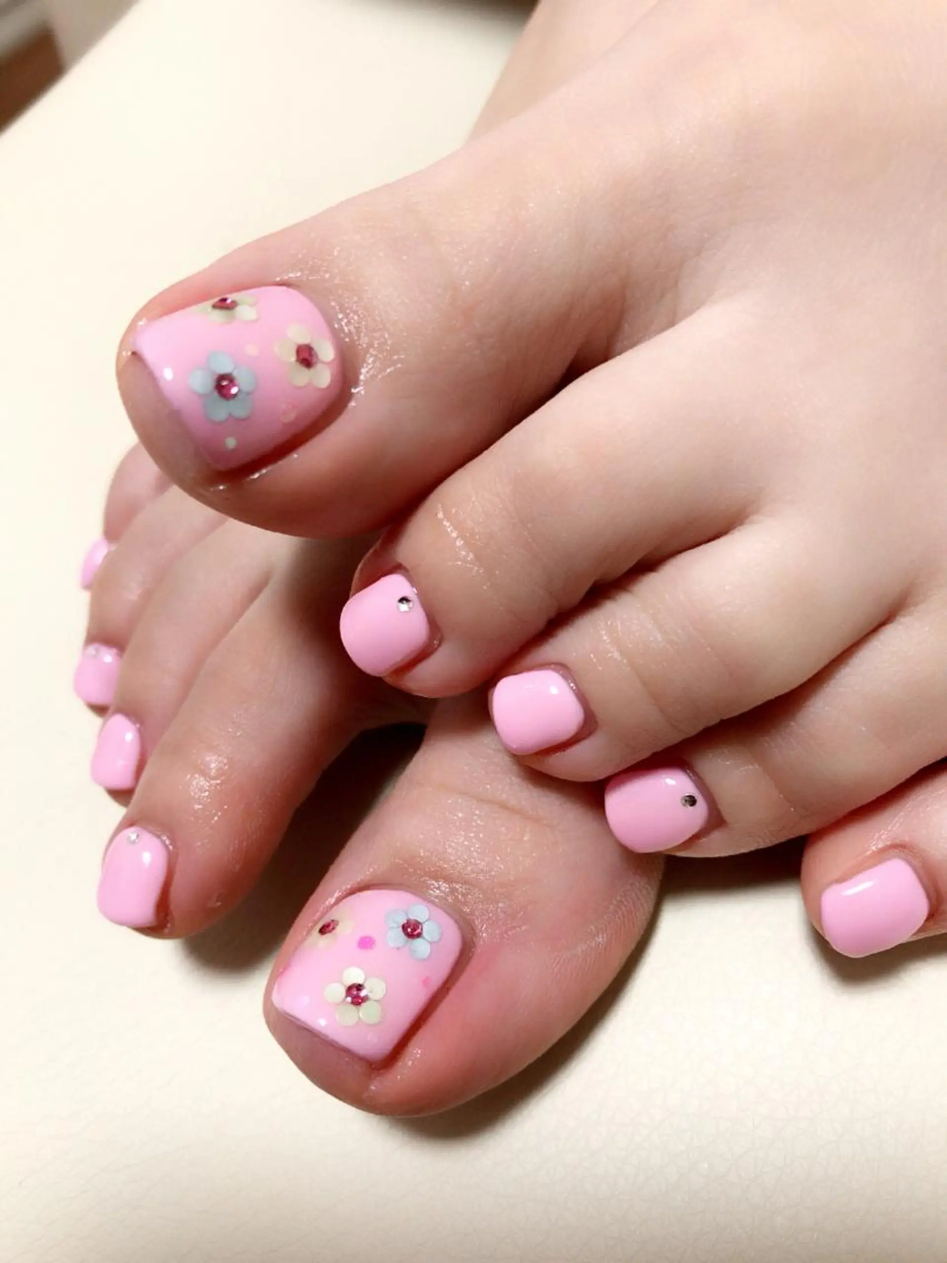 ネイル アートネイル ストーンネイル ネイル/耳つぼ /新ホワイトニングのネイルデザイン