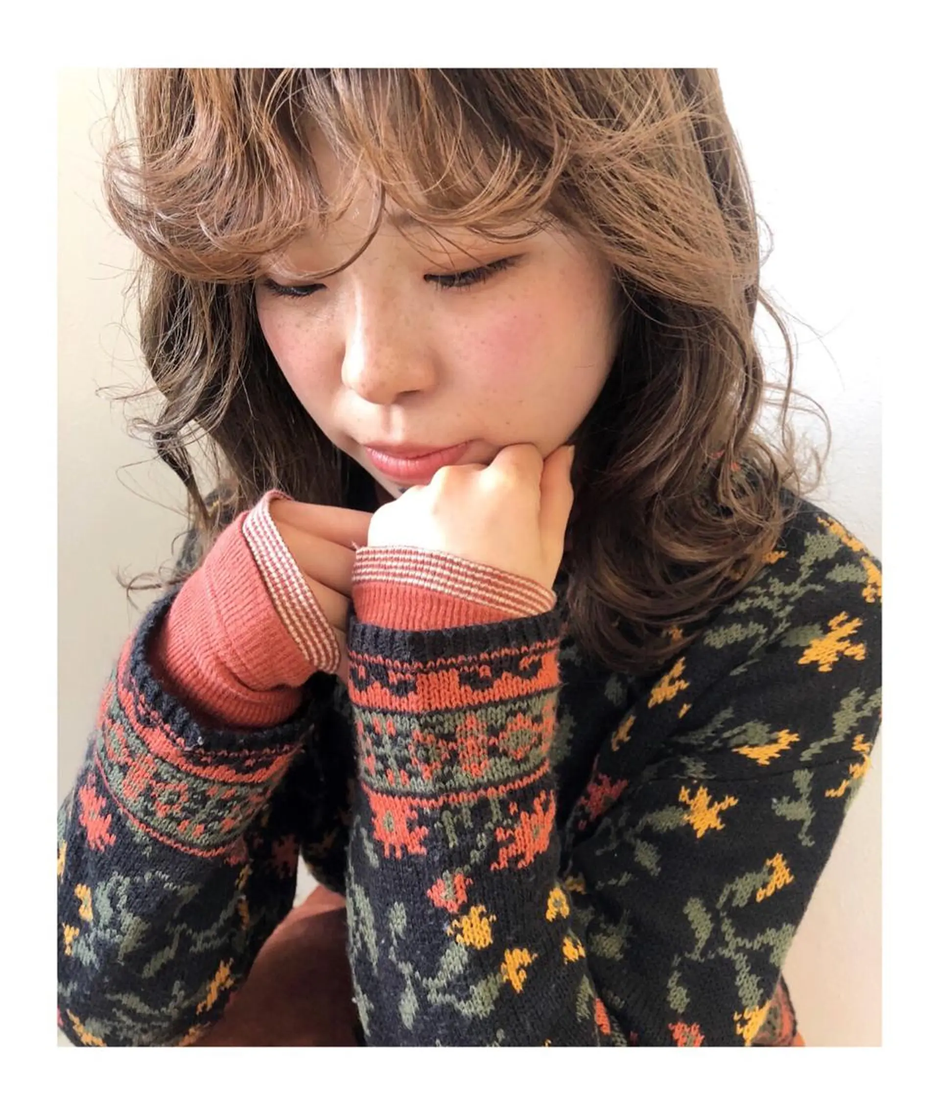 セミロング カラー カット ヘアカラー 岩田 萌那のヘアスタイル