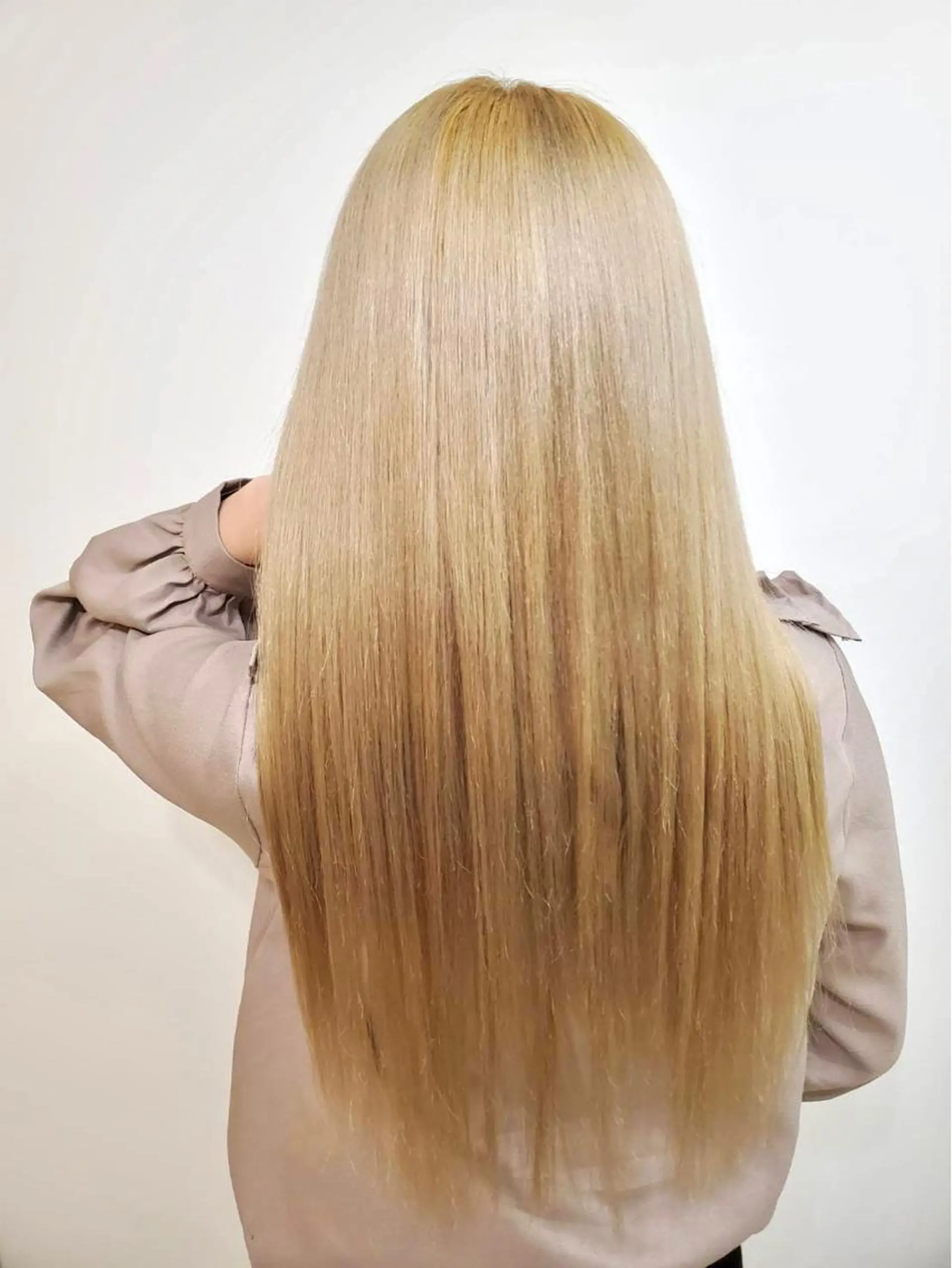 ロング 派手髪支持率No1 Eisukeのヘアスタイル