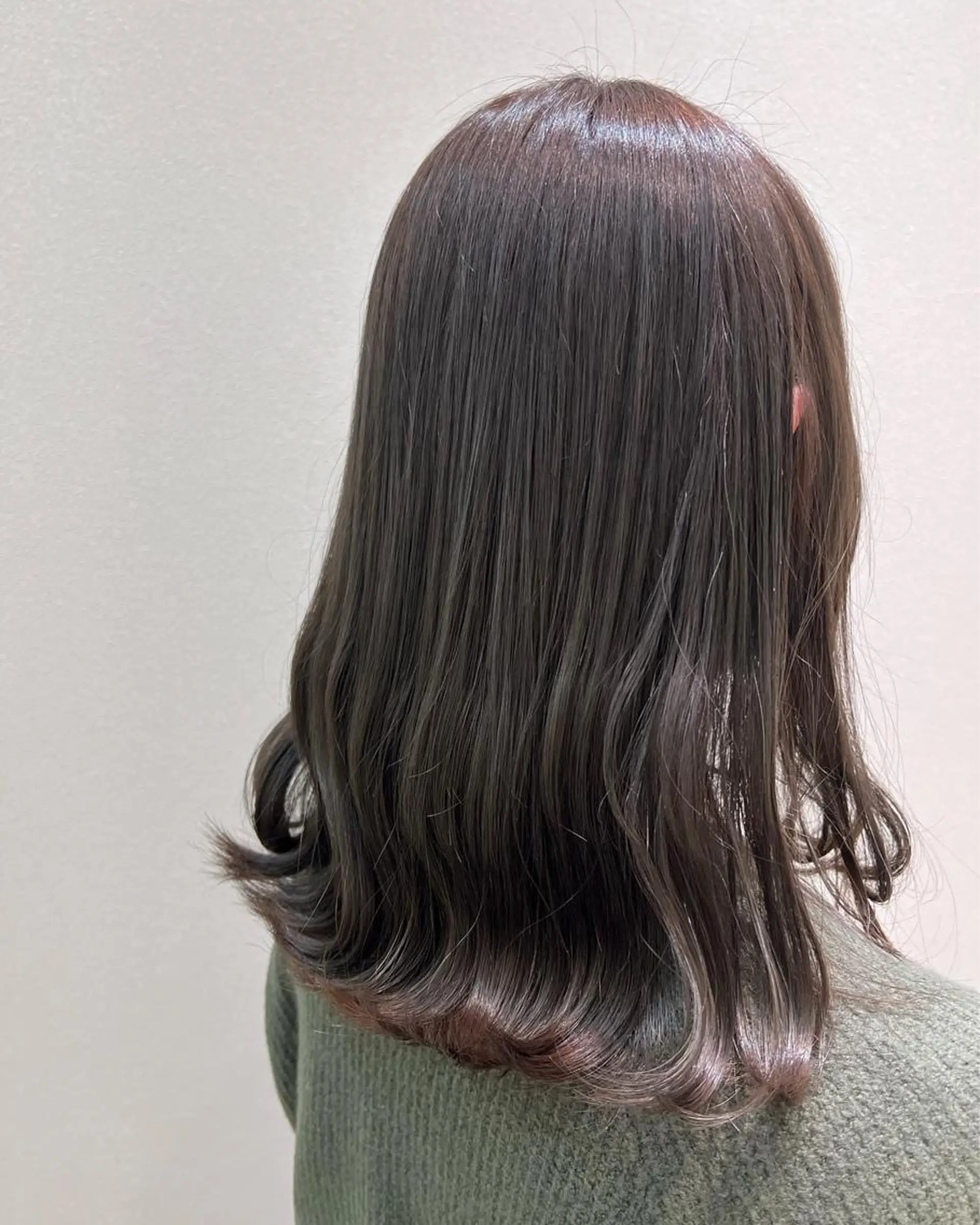 ミディアム カラー カット ヘアカラー トリートメント 暗髪/艶髪/Ono .のヘアスタイル