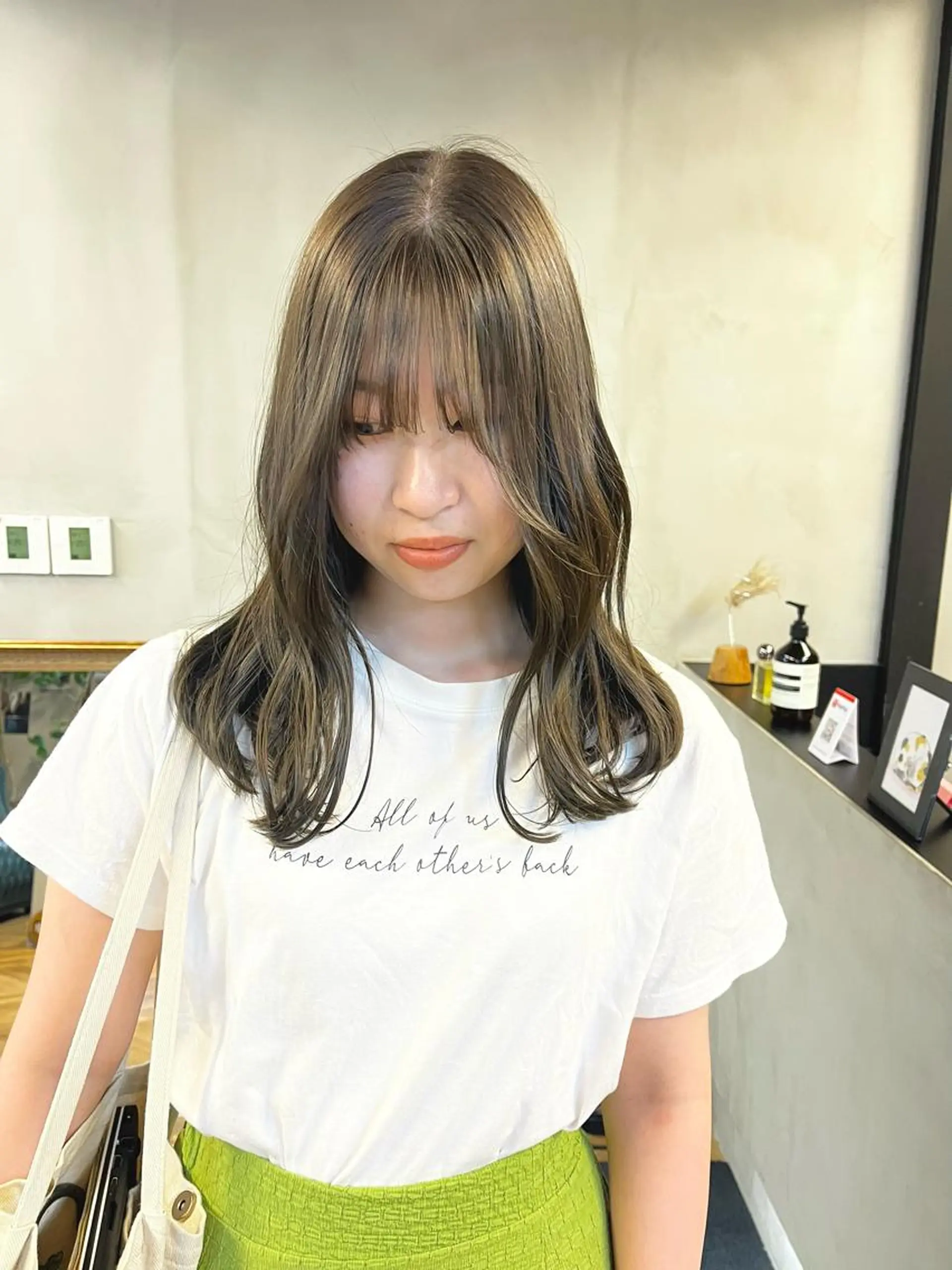 セミロング カラー ヘアアレンジ ブリーチ ダブルカラー ブリーチなしカラー カット ヘアカラー トリートメント ena/ブリーチなし 透明感・レイヤー🎀のヘアスタイル