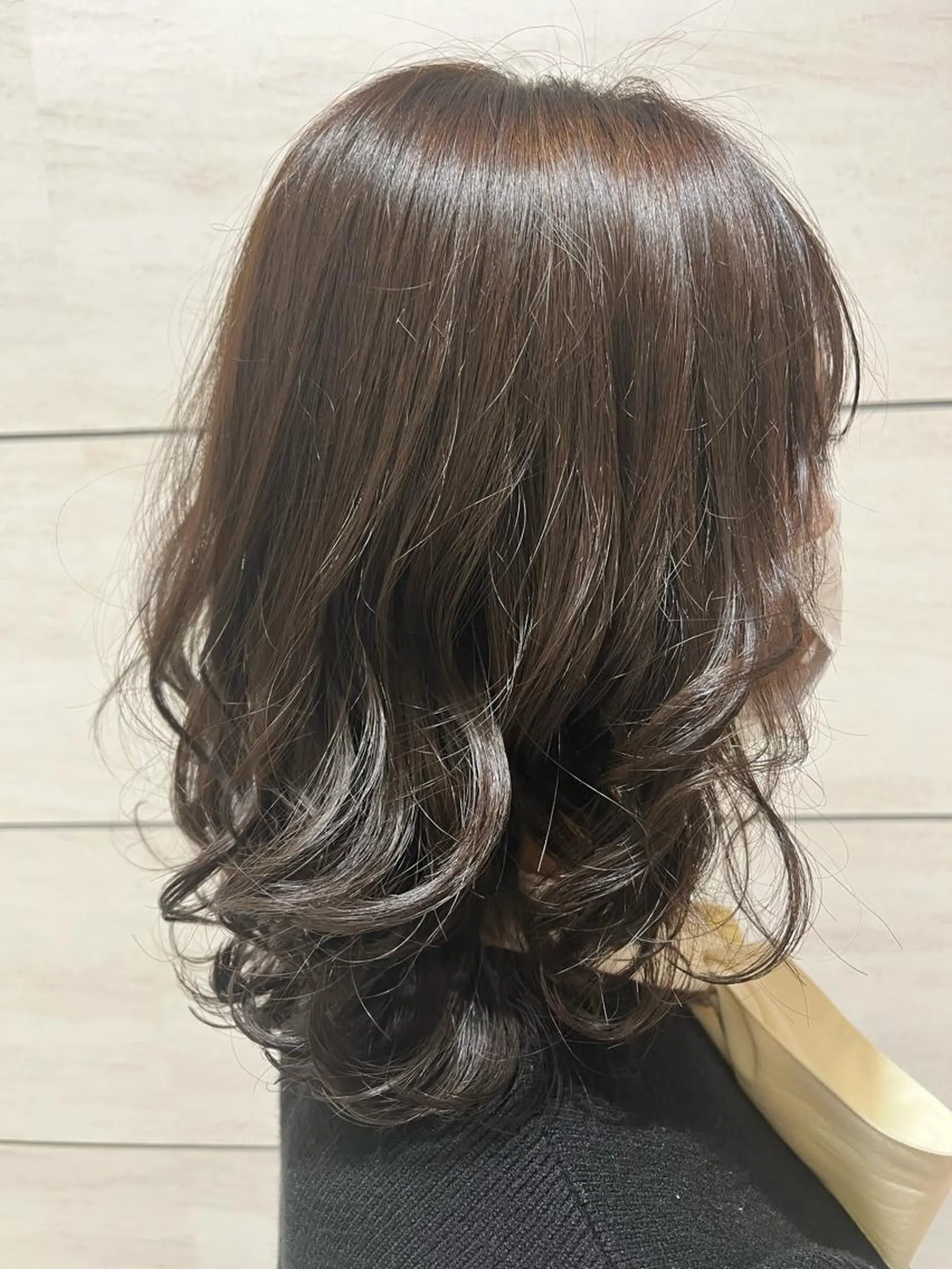 ミディアム カラー アッシュ アッシュブラウン ブラウンカラー ヘアカラー トリートメント noll【今池駅前】 池田碧花のヘアスタイル