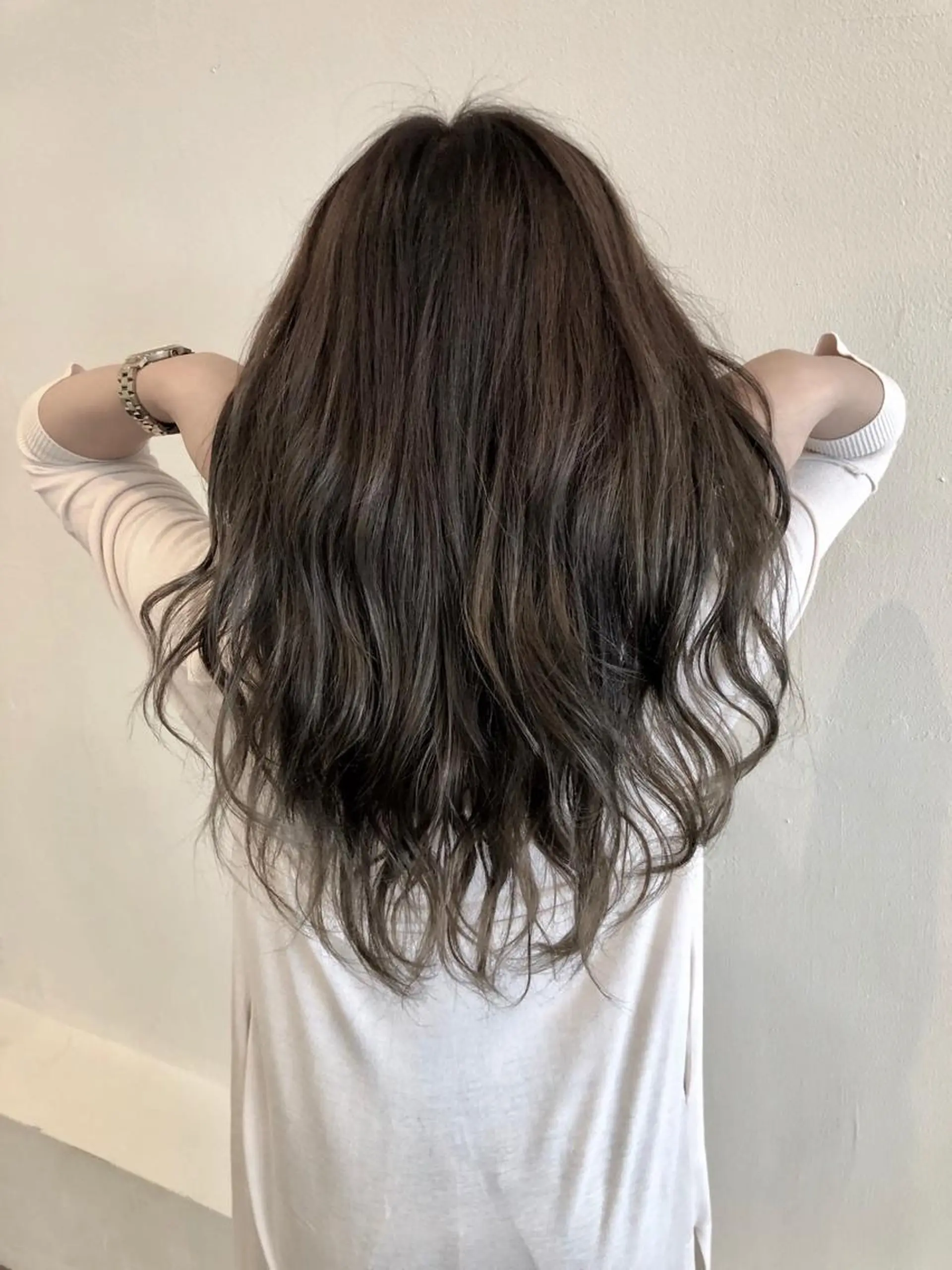 セミロング カラー ヘアカラー 宮下 耕平のヘアスタイル