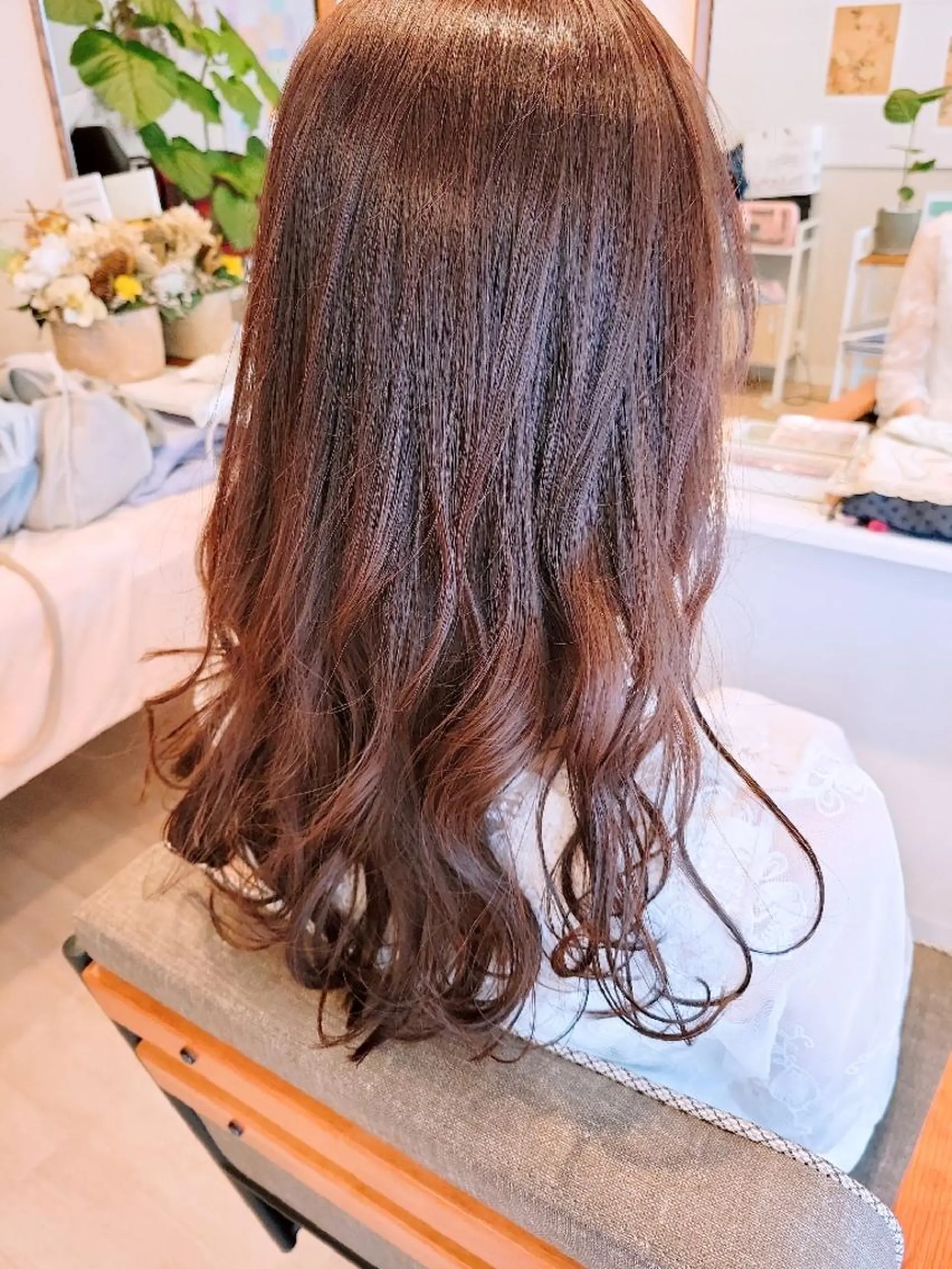 ロング ヘアカラー Coumi 女性専用美容室のヘアスタイル