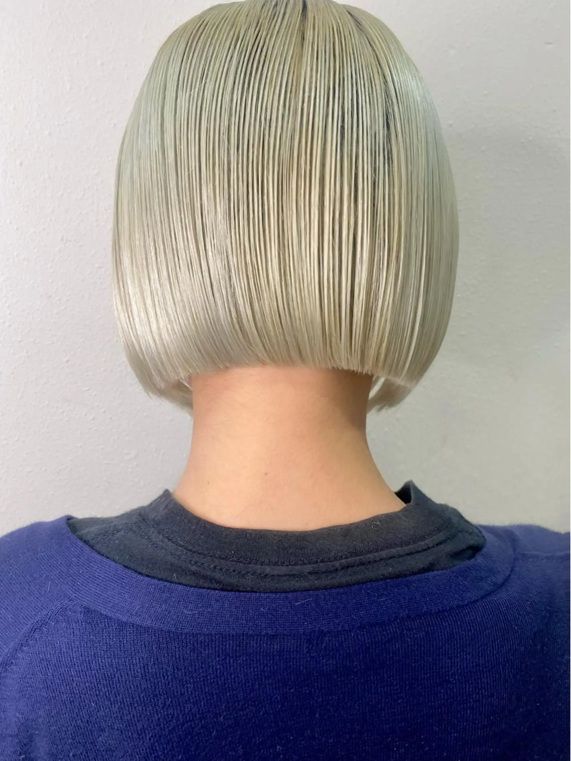 ショート カラー ベージュカラー ホワイトベージュ カット ヘアカラー ブリーチ/ハイトーン レイヤー/Maanaのヘアスタイル