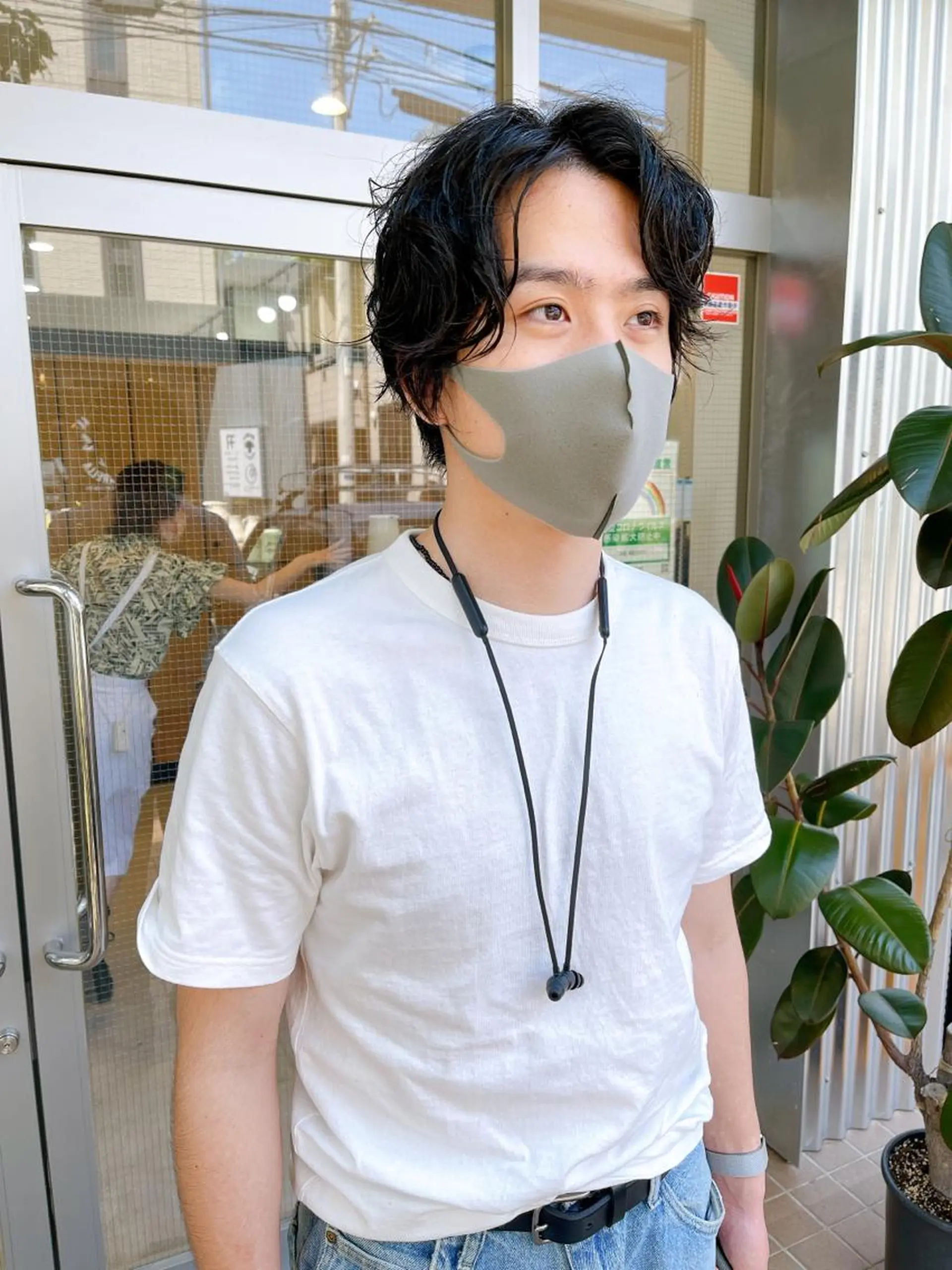 ショート パーマ メンズ センターパート メンズパーマ カット パーマ メンズパーマ タカキリョウのヘアスタイル