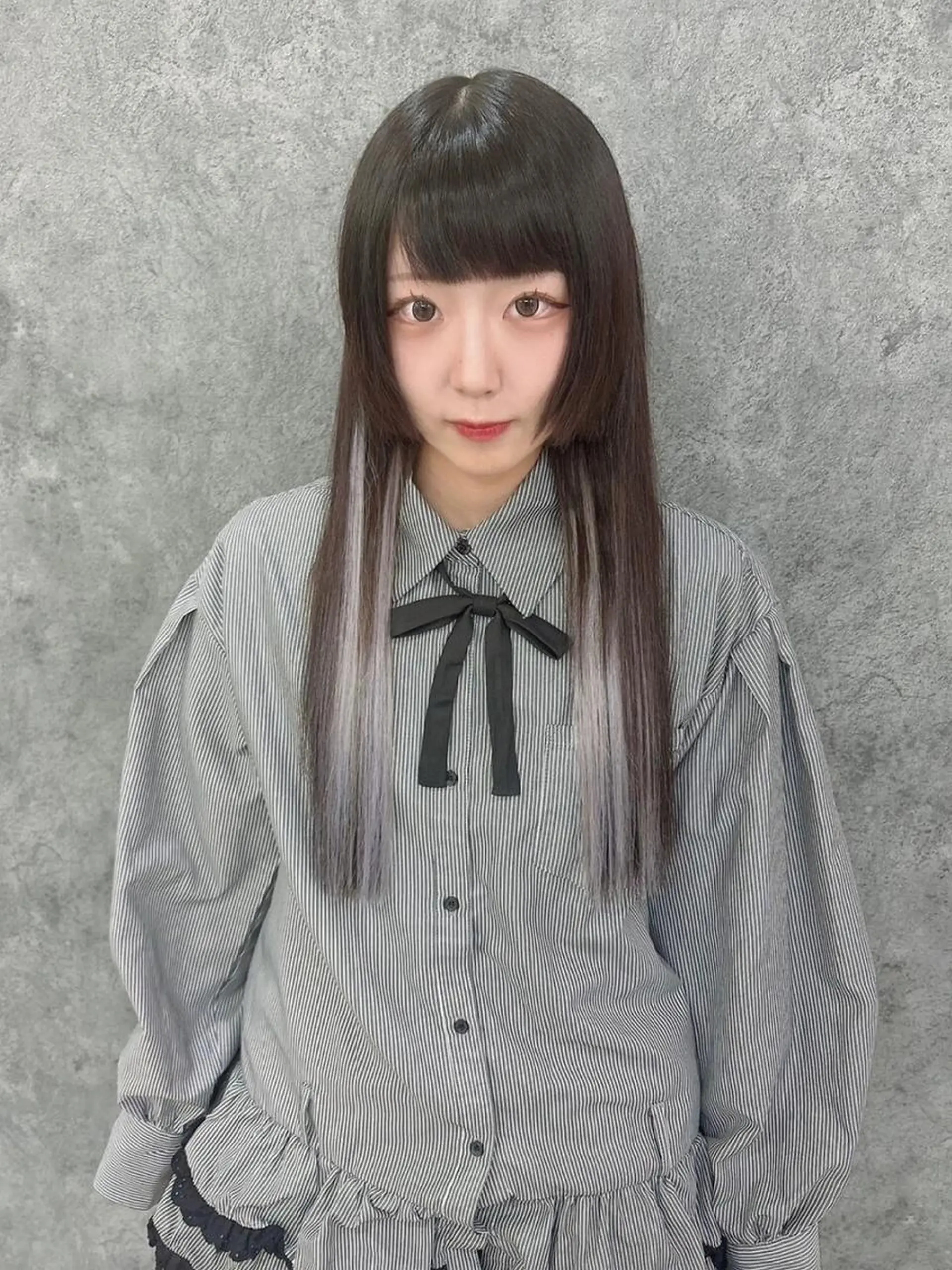 ロング カラー シールエクステ バレイヤージュ ベージュカラー ブリーチ ケアブリーチ カット ヘアカラー エクステ MORI MARIKAのヘアスタイル