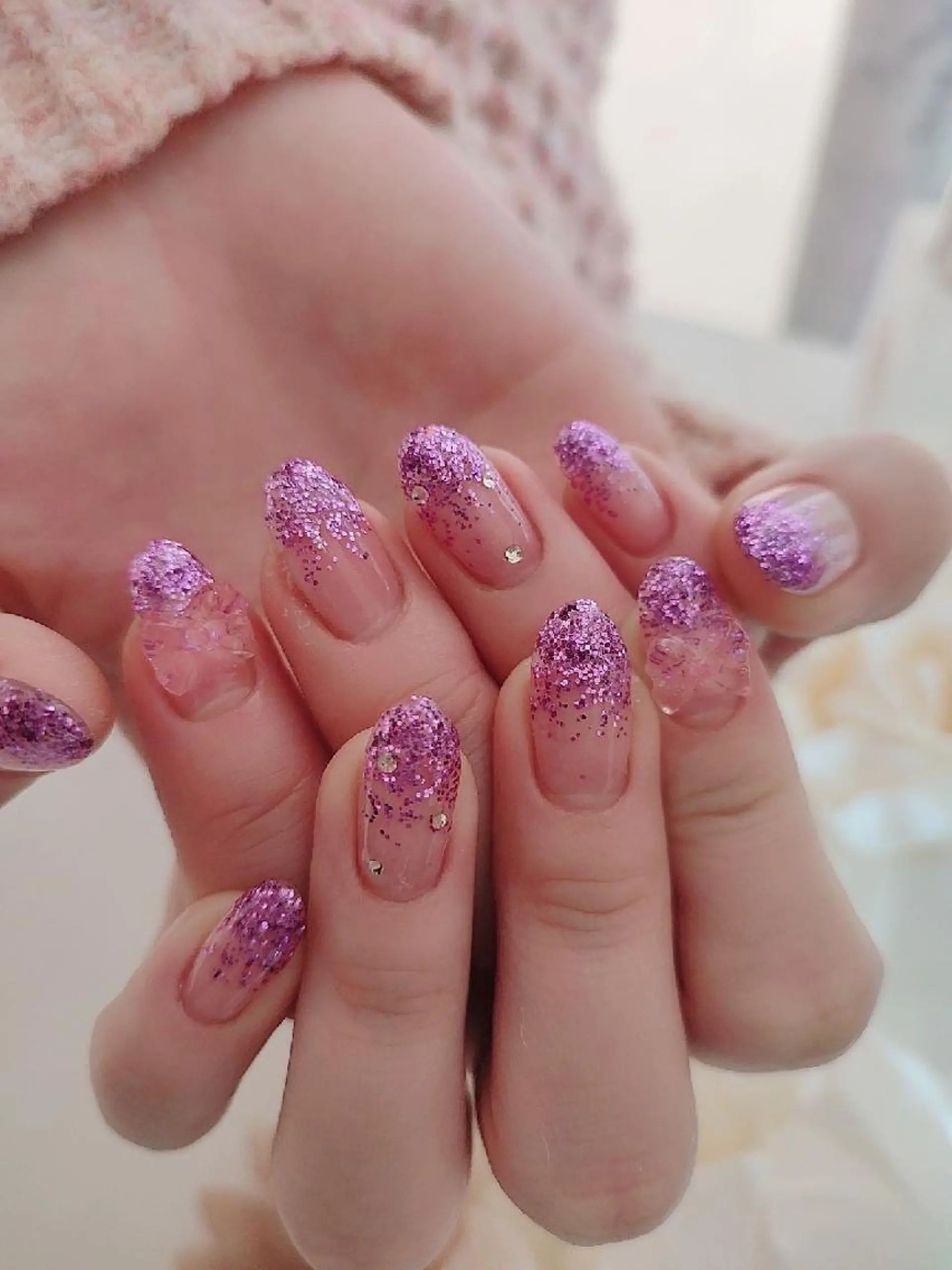 ネイル ハンドネイル RUNWAY 　　の眉毛・アイブロウイメージ